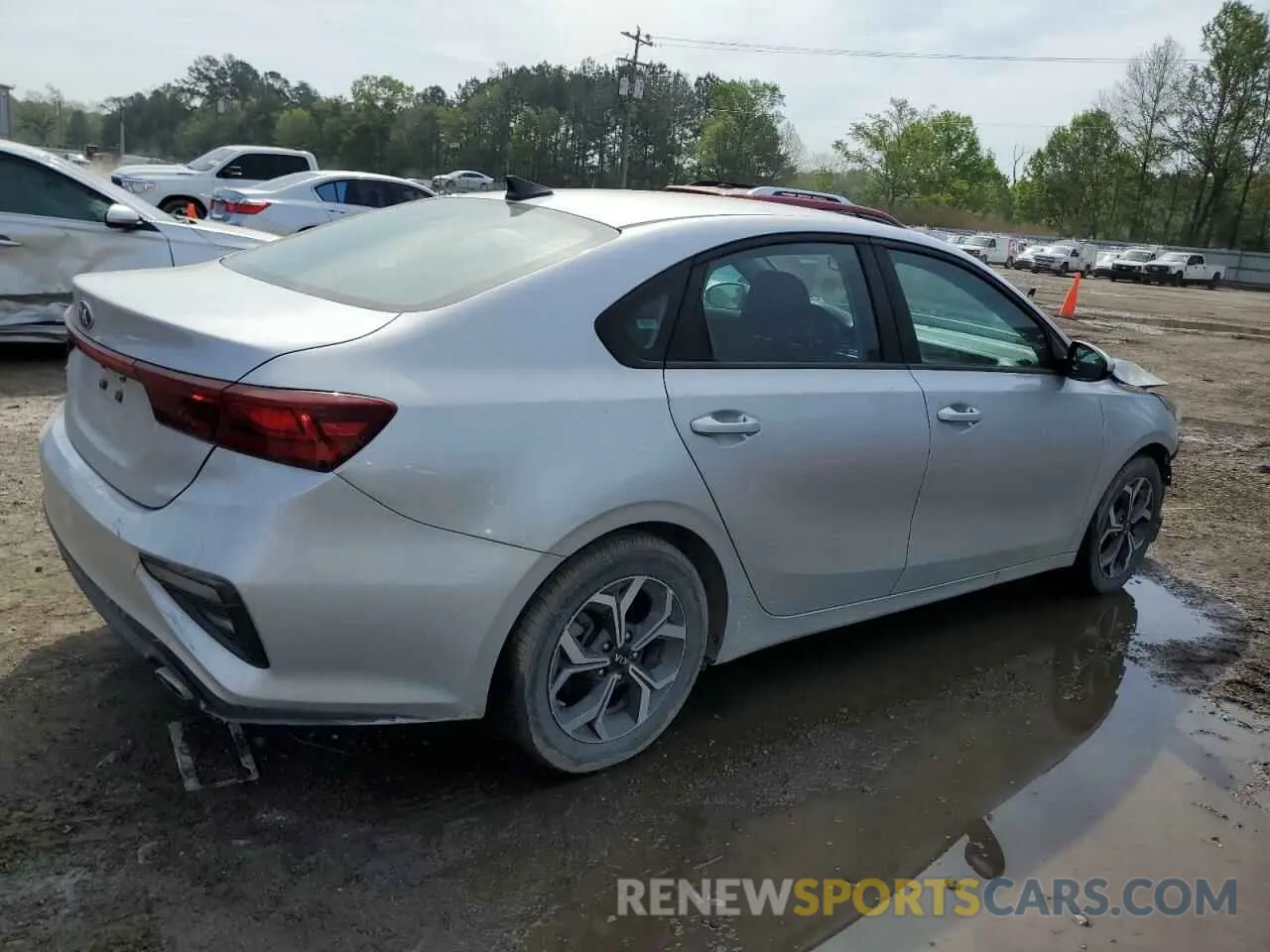 3 Photograph of a damaged car 3KPF24AD2LE148563 KIA FORTE 2020