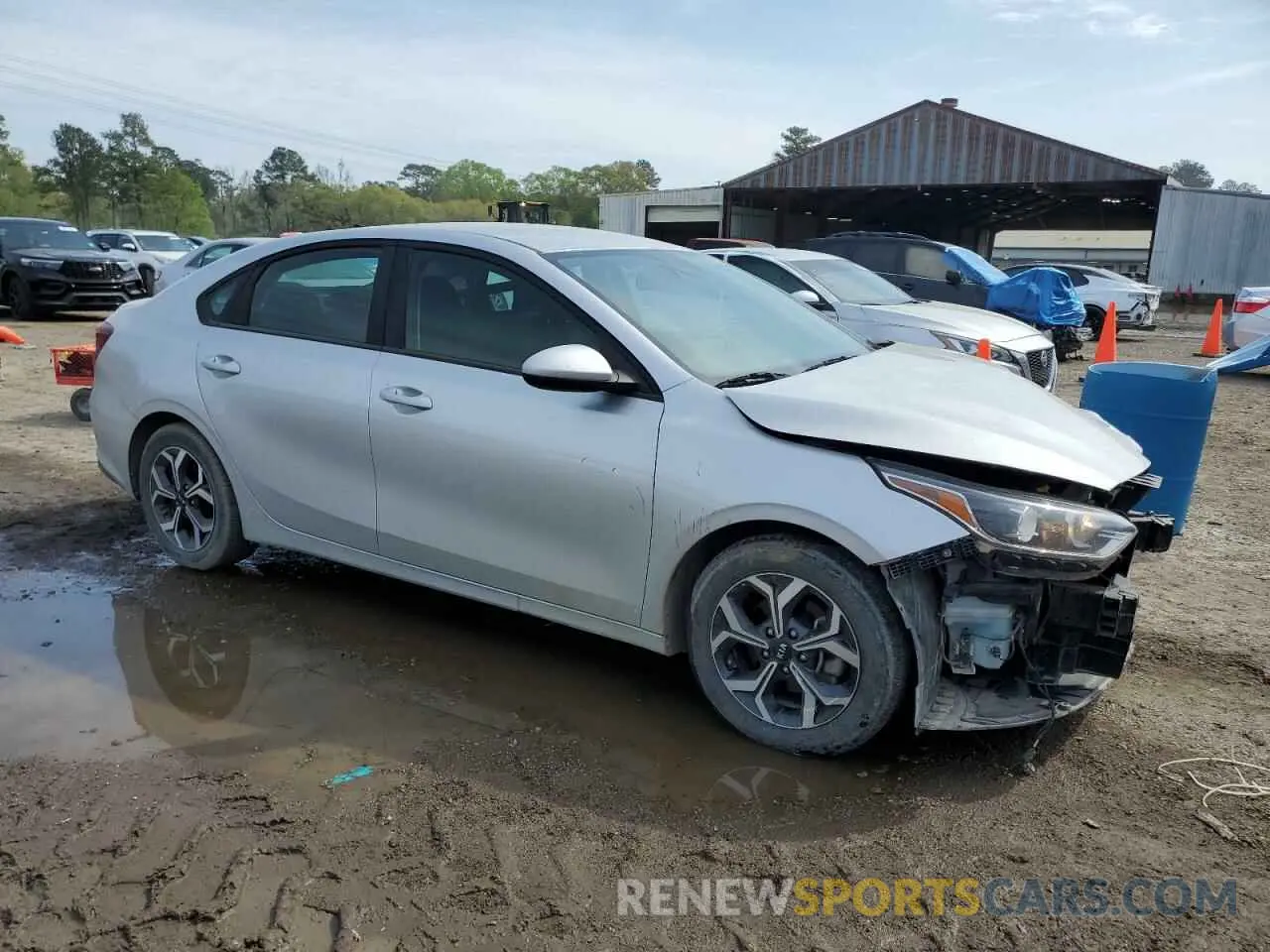 4 Photograph of a damaged car 3KPF24AD2LE148563 KIA FORTE 2020