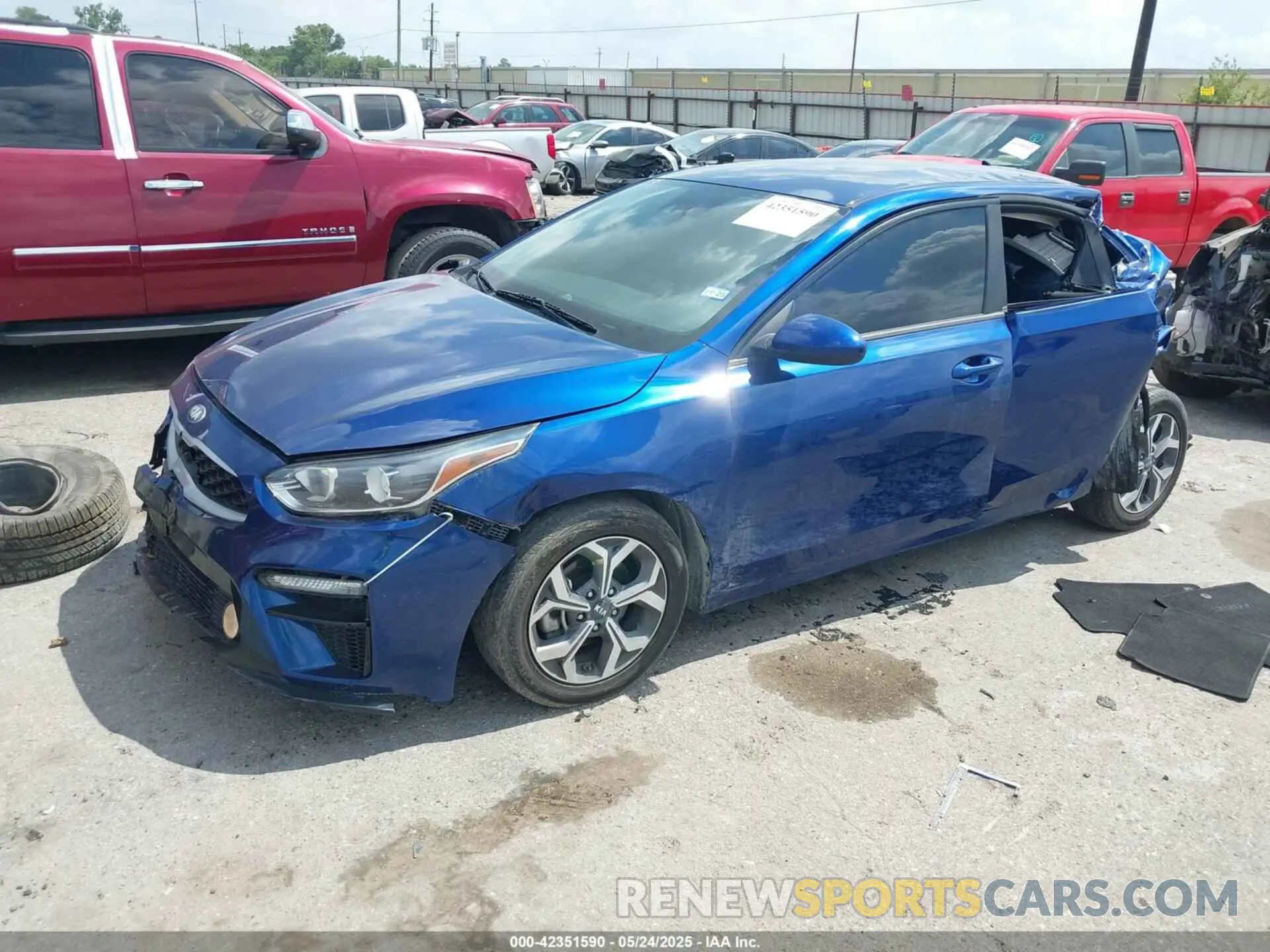 2 Photograph of a damaged car 3KPF24AD2LE156386 KIA FORTE 2020