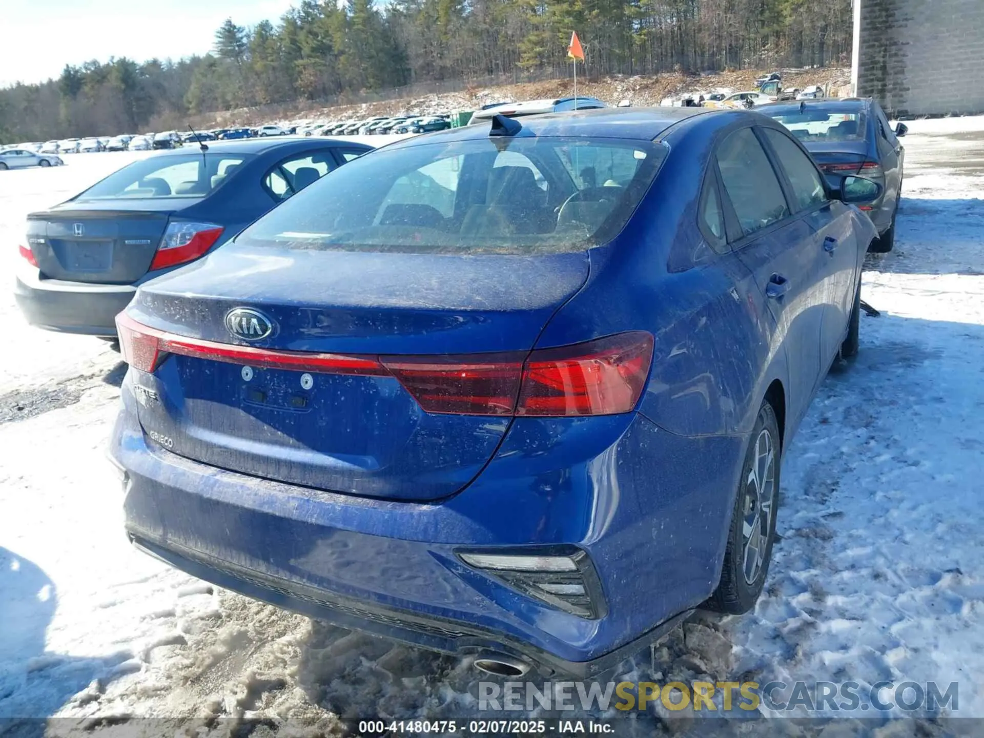 16 Photograph of a damaged car 3KPF24AD2LE163421 KIA FORTE 2020