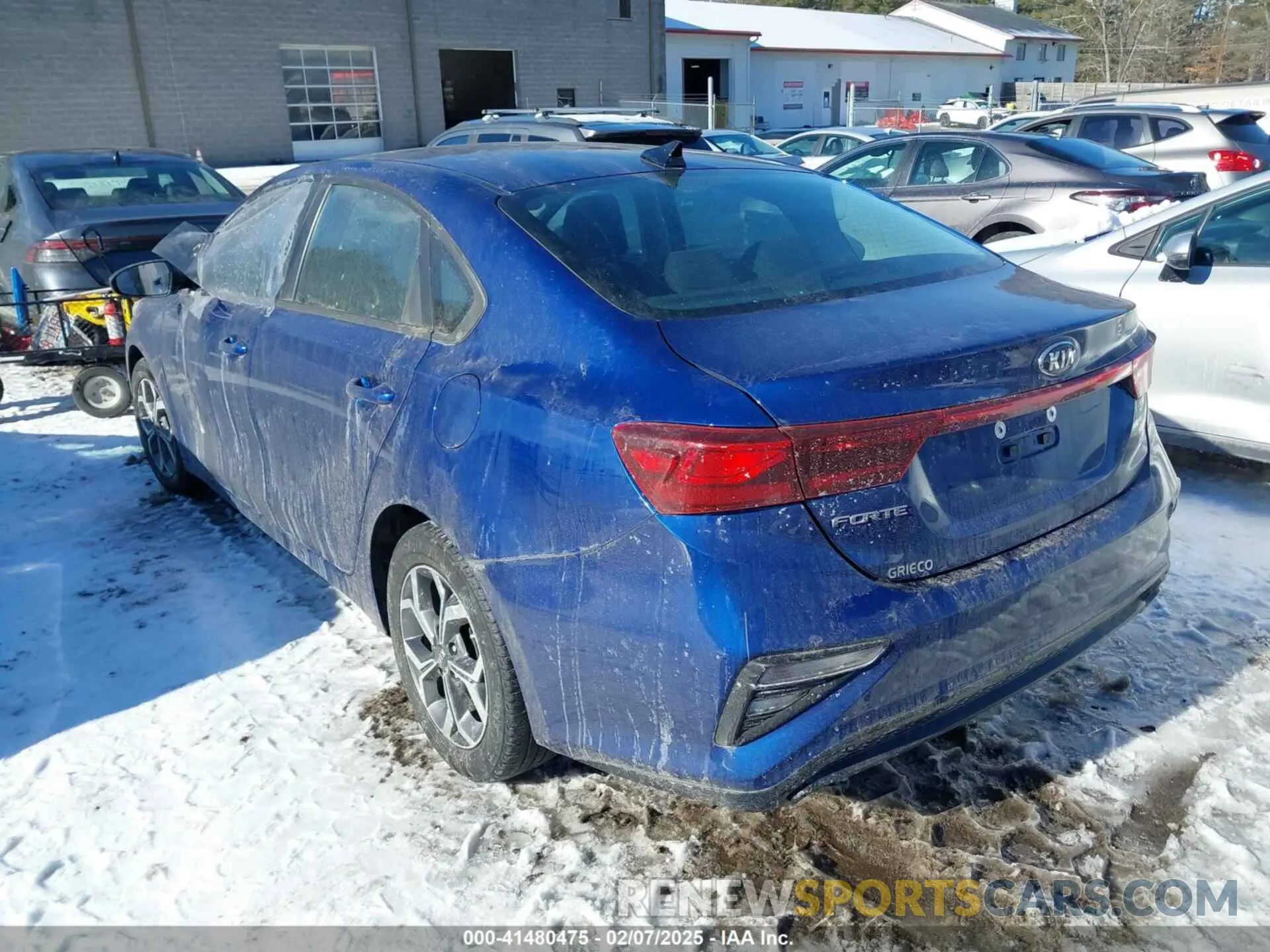 3 Photograph of a damaged car 3KPF24AD2LE163421 KIA FORTE 2020