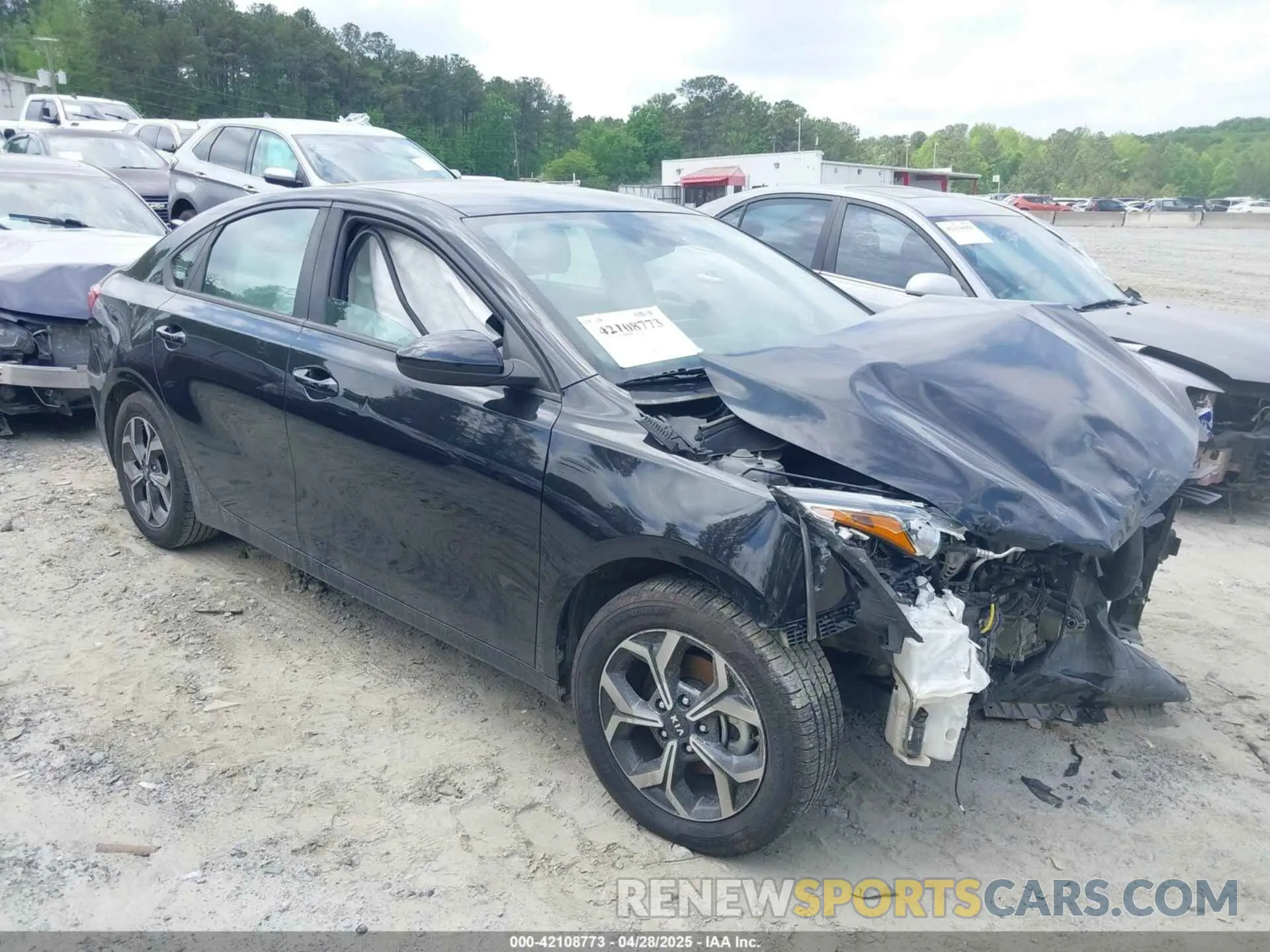 1 Photograph of a damaged car 3KPF24AD2LE170966 KIA FORTE 2020