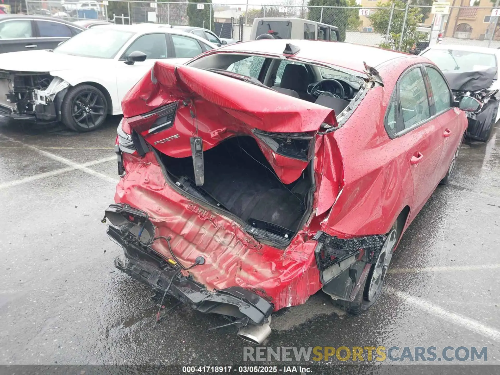 6 Photograph of a damaged car 3KPF24AD2LE175178 KIA FORTE 2020