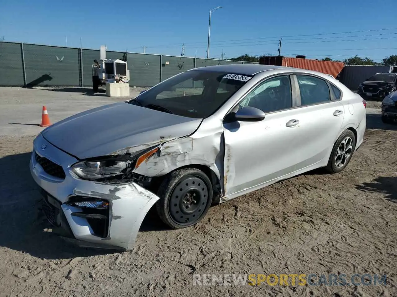 1 Photograph of a damaged car 3KPF24AD2LE182583 KIA FORTE 2020