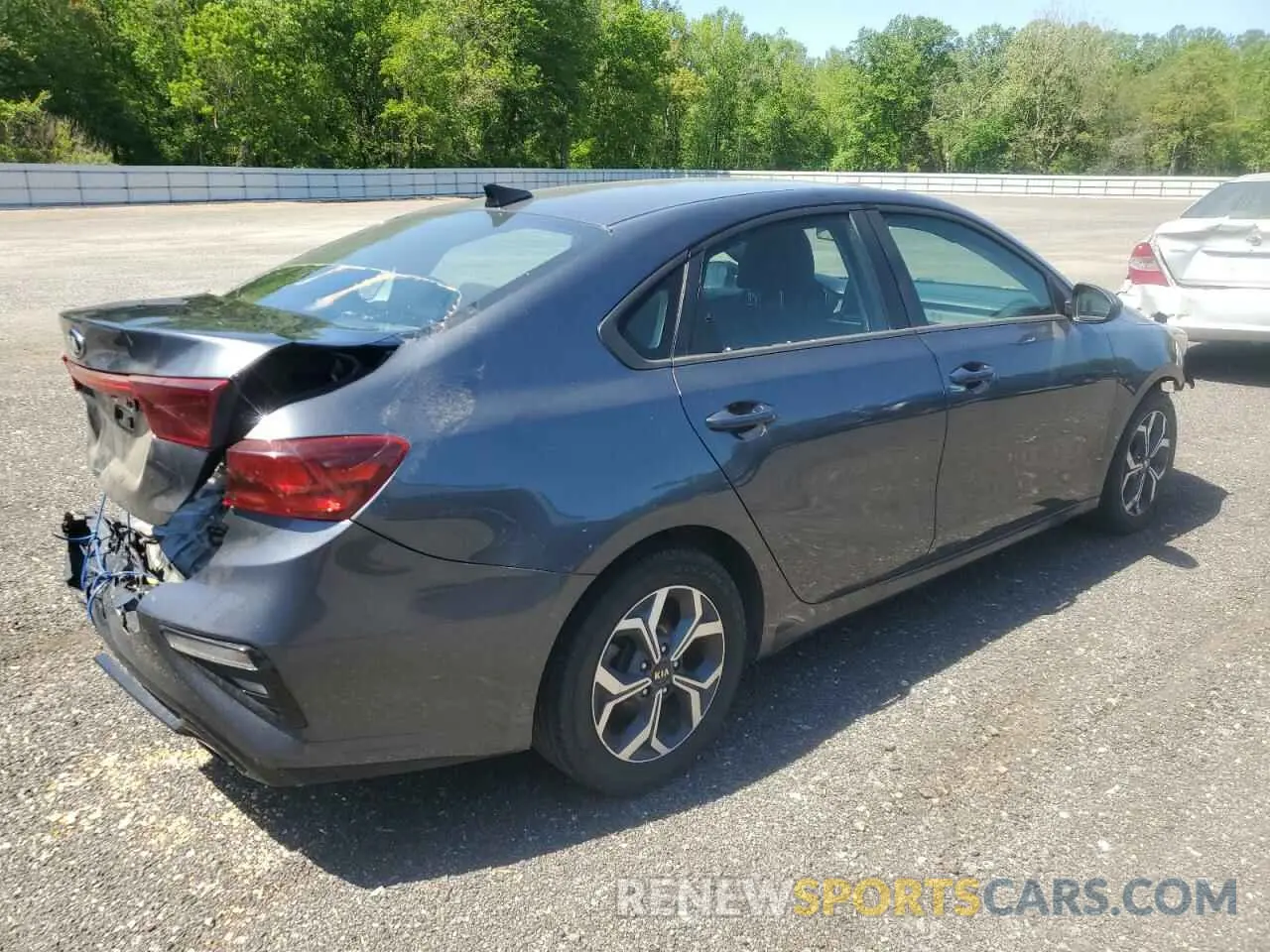 3 Photograph of a damaged car 3KPF24AD2LE191364 KIA FORTE 2020