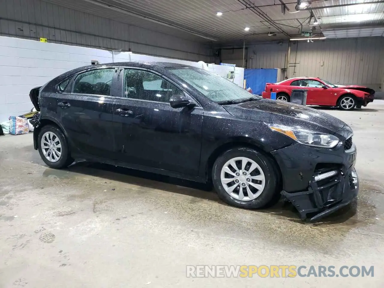 4 Photograph of a damaged car 3KPF24AD2LE192112 KIA FORTE 2020