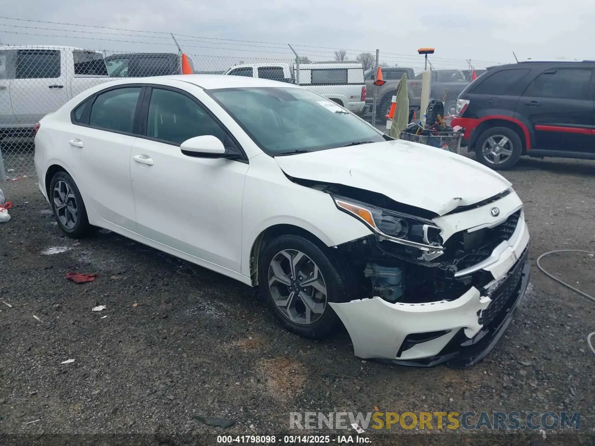 1 Photograph of a damaged car 3KPF24AD2LE201231 KIA FORTE 2020