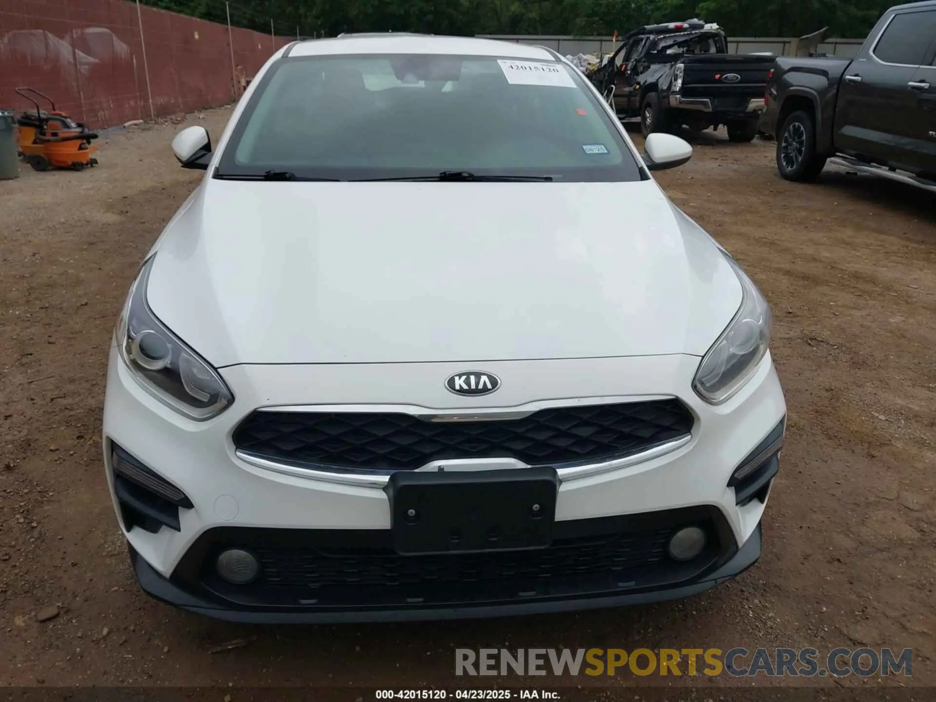 6 Photograph of a damaged car 3KPF24AD2LE209197 KIA FORTE 2020