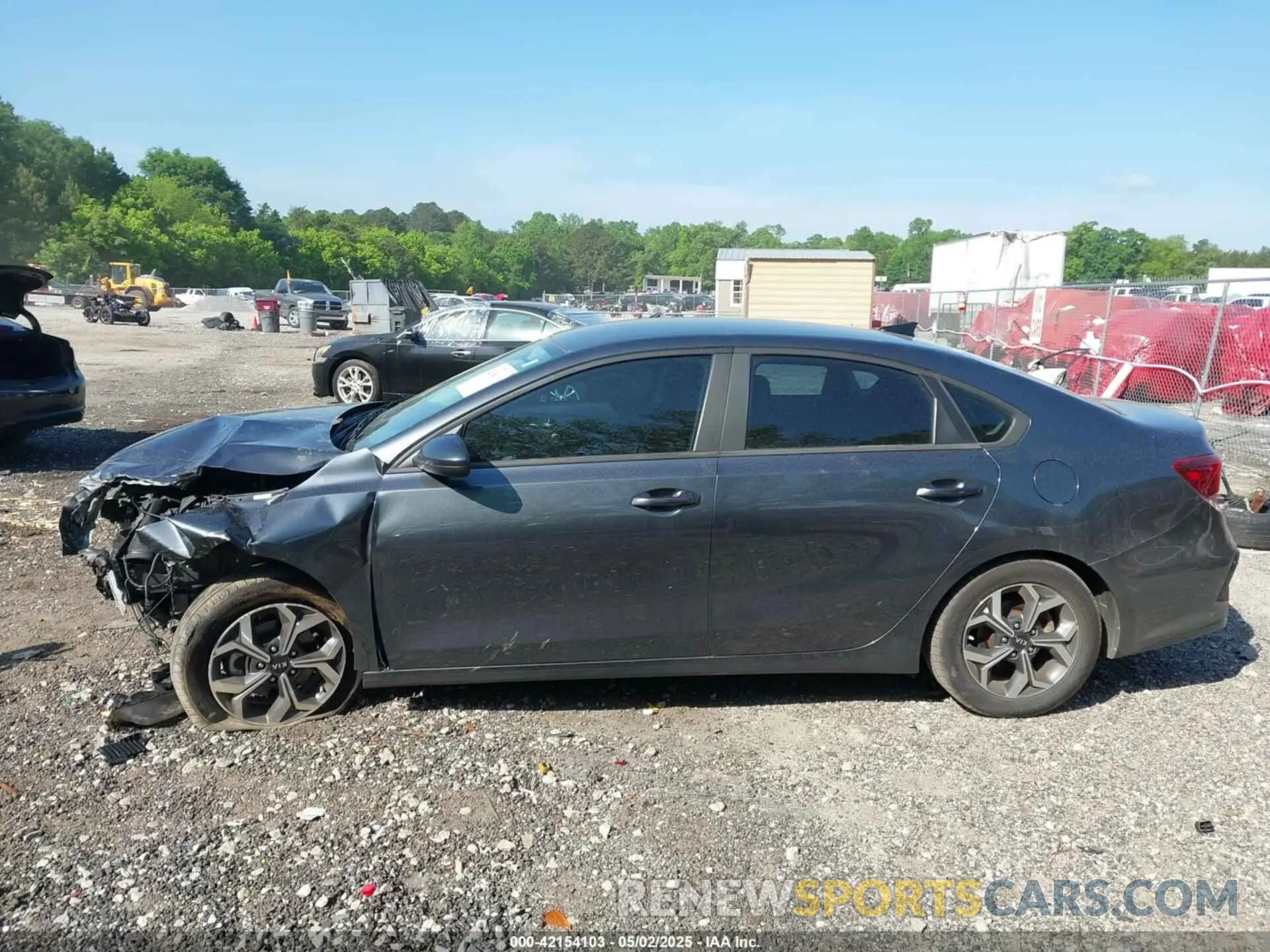 13 Photograph of a damaged car 3KPF24AD2LE221947 KIA FORTE 2020