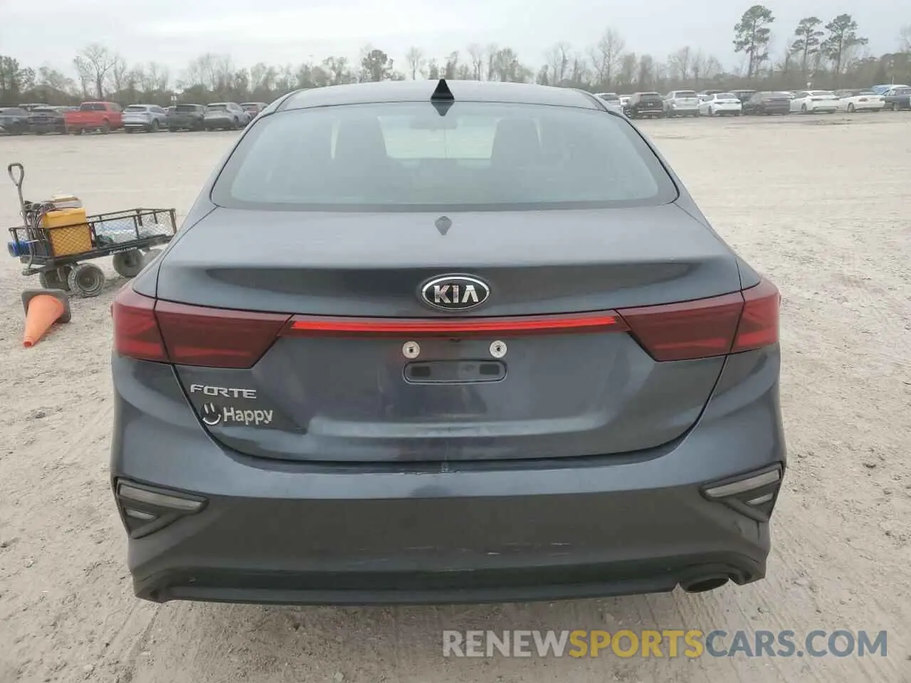 6 Photograph of a damaged car 3KPF24AD2LE223780 KIA FORTE 2020
