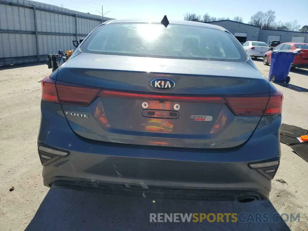 6 Photograph of a damaged car 3KPF24AD2LE224069 KIA FORTE 2020