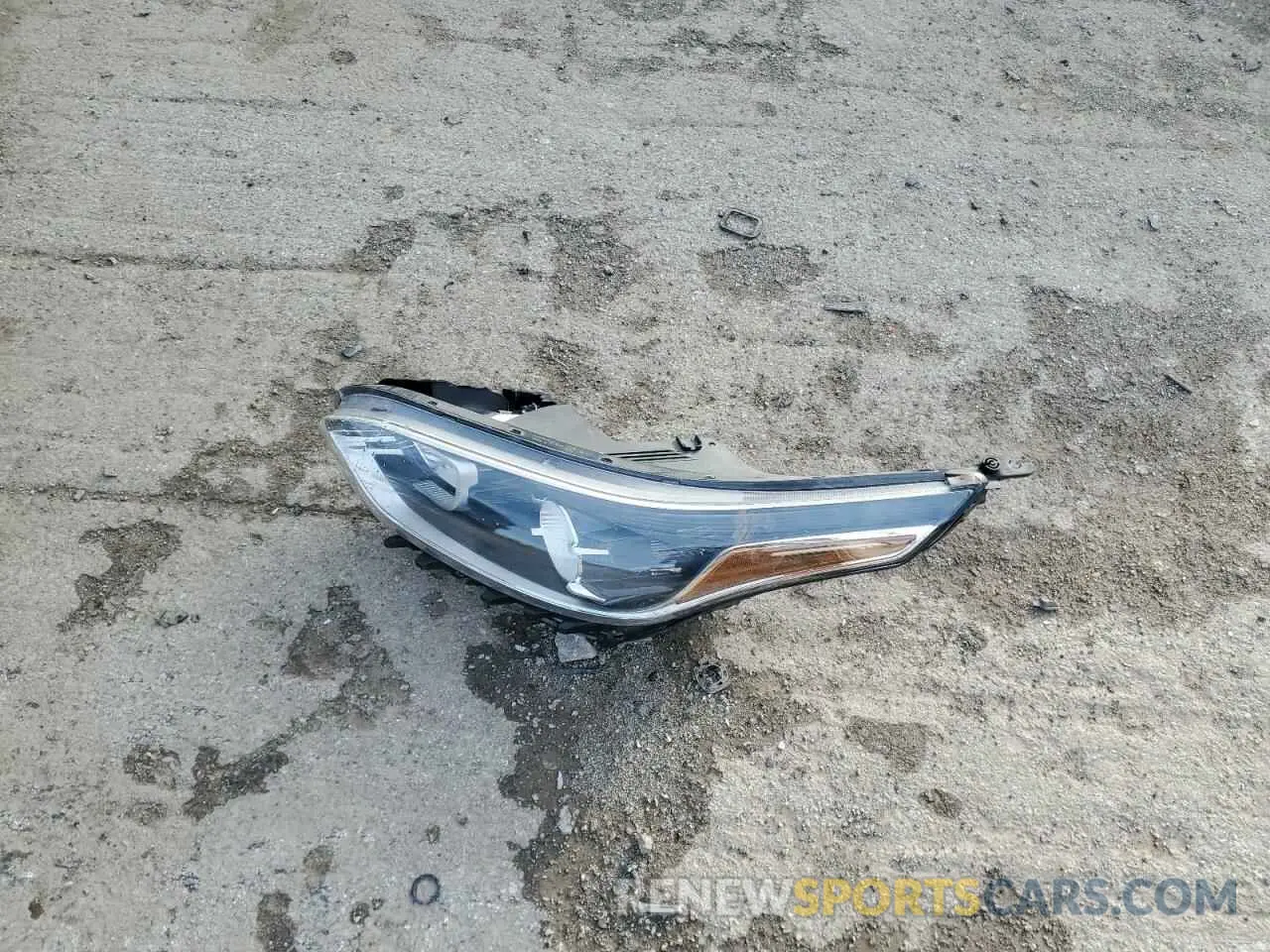 14 Photograph of a damaged car 3KPF24AD2LE240093 KIA FORTE 2020