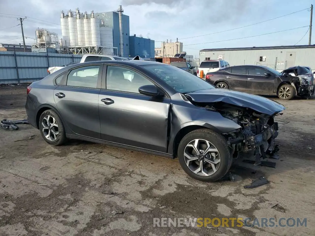 4 Photograph of a damaged car 3KPF24AD2LE240093 KIA FORTE 2020