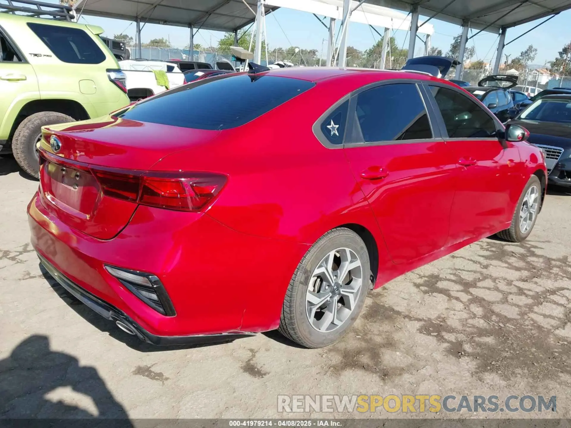4 Photograph of a damaged car 3KPF24AD2LE246301 KIA FORTE 2020