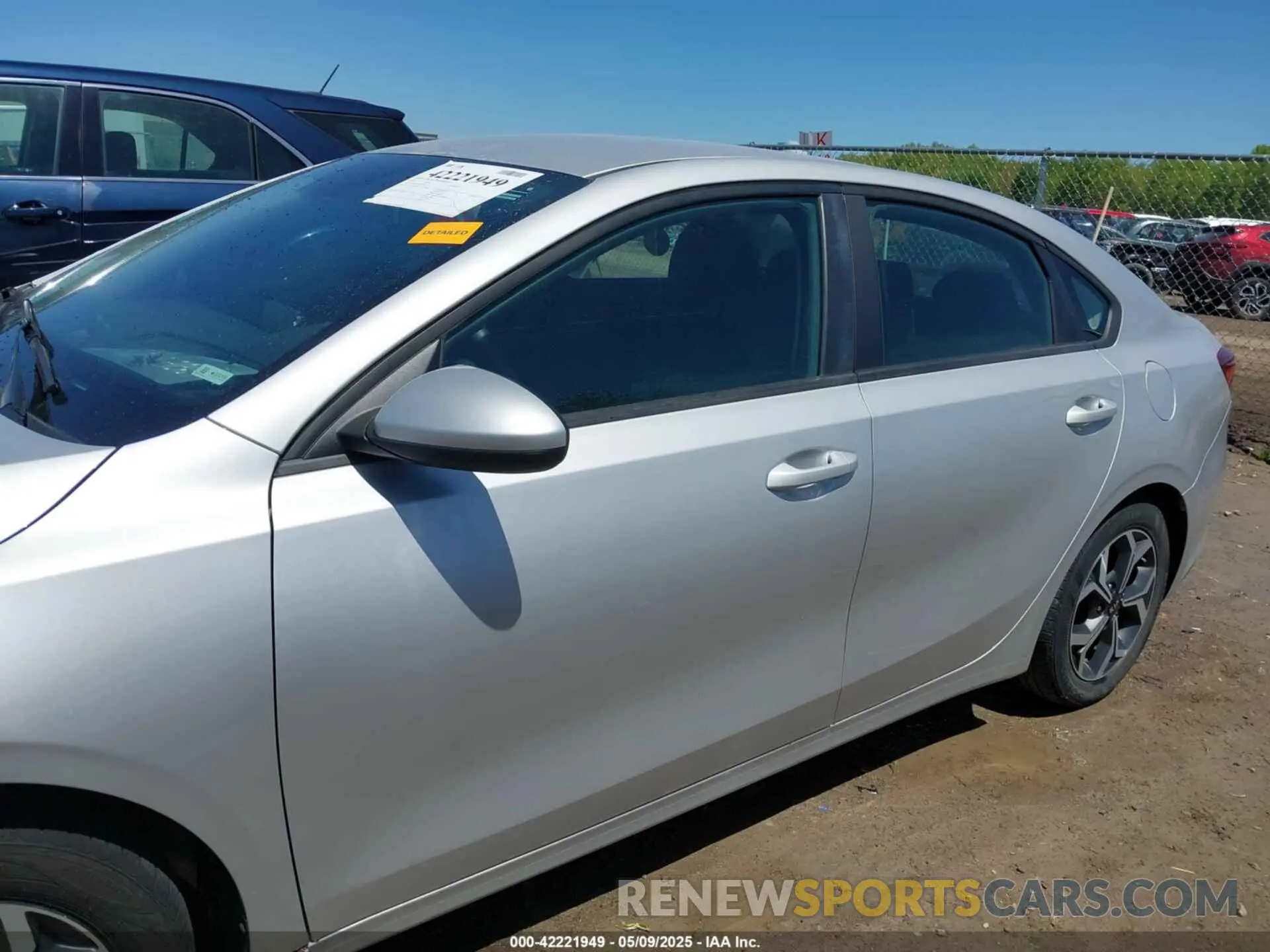 14 Photograph of a damaged car 3KPF24AD2LE253216 KIA FORTE 2020