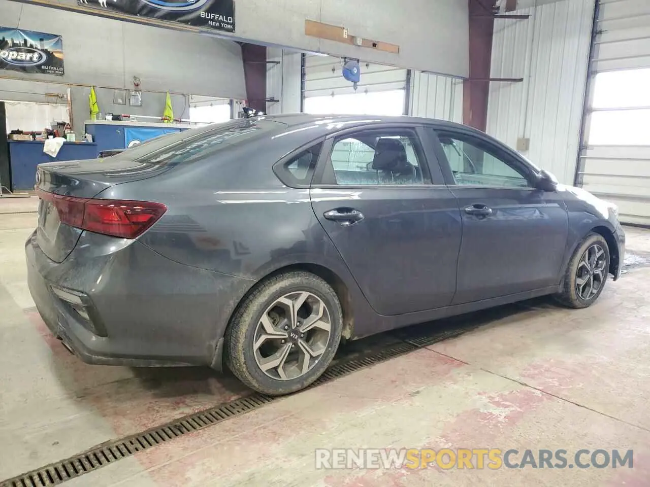 3 Photograph of a damaged car 3KPF24AD2LE255774 KIA FORTE 2020