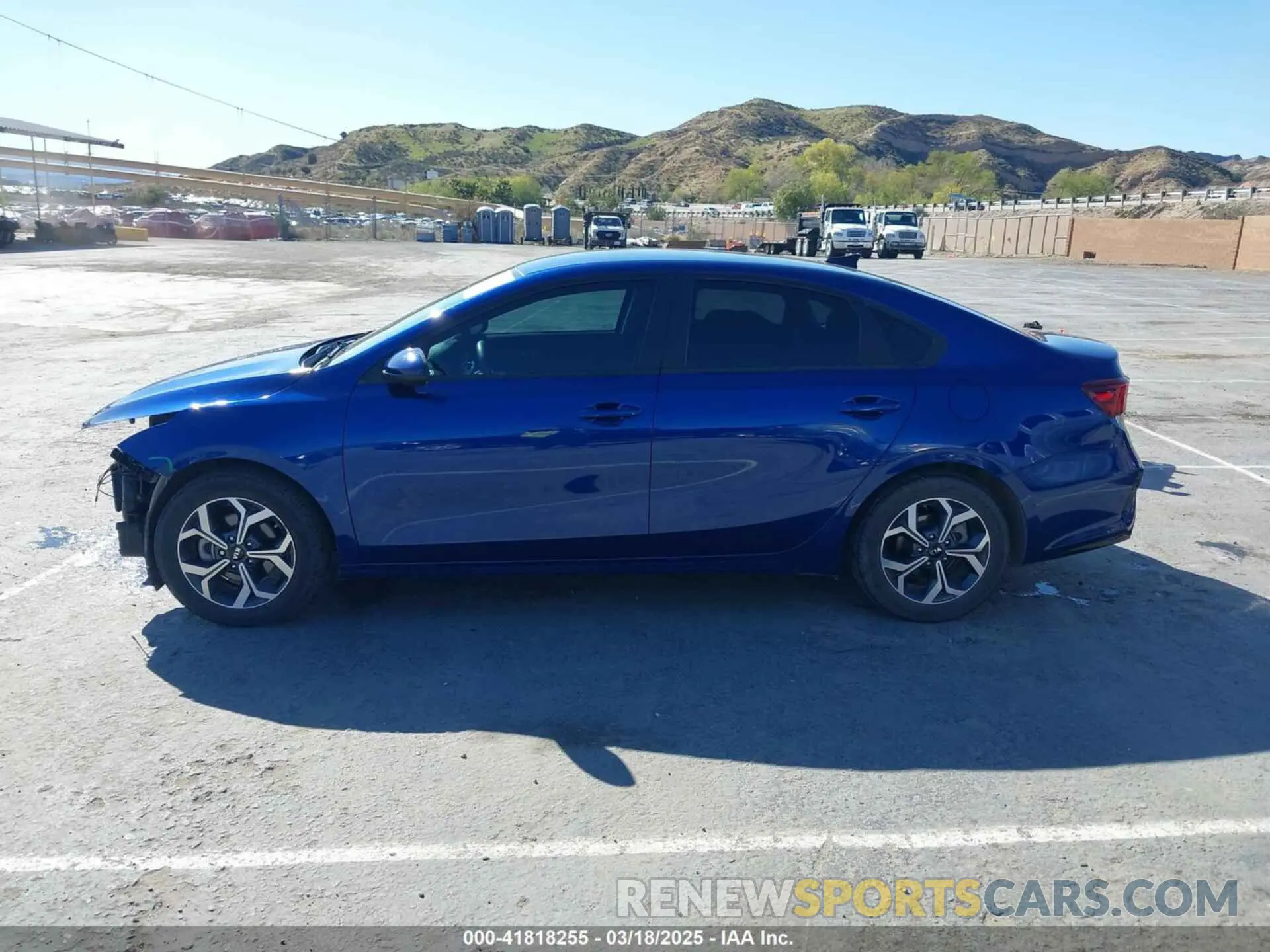 15 Photograph of a damaged car 3KPF24AD2LE258075 KIA FORTE 2020