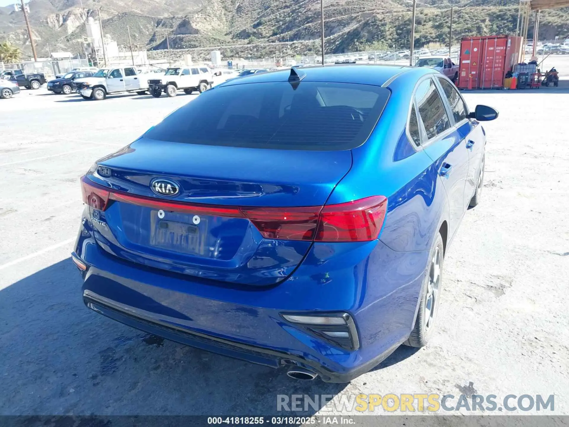 4 Photograph of a damaged car 3KPF24AD2LE258075 KIA FORTE 2020