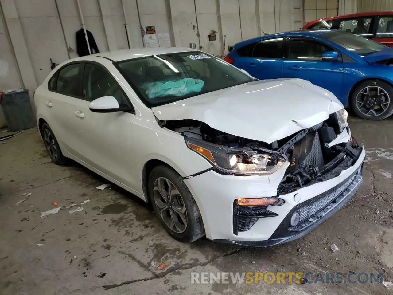 4 Photograph of a damaged car 3KPF24AD2LE261297 KIA FORTE 2020