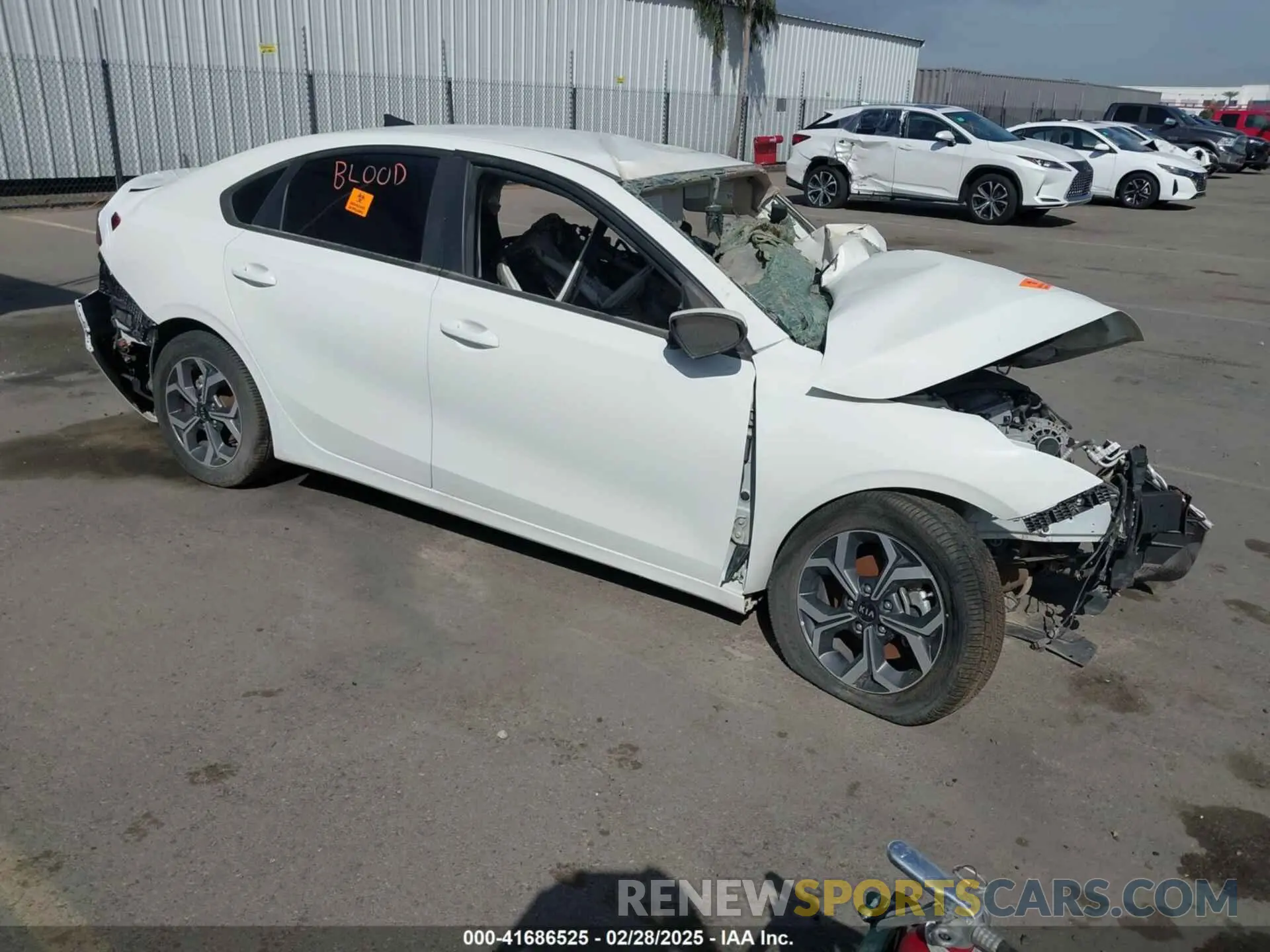 1 Photograph of a damaged car 3KPF24AD3LE143744 KIA FORTE 2020