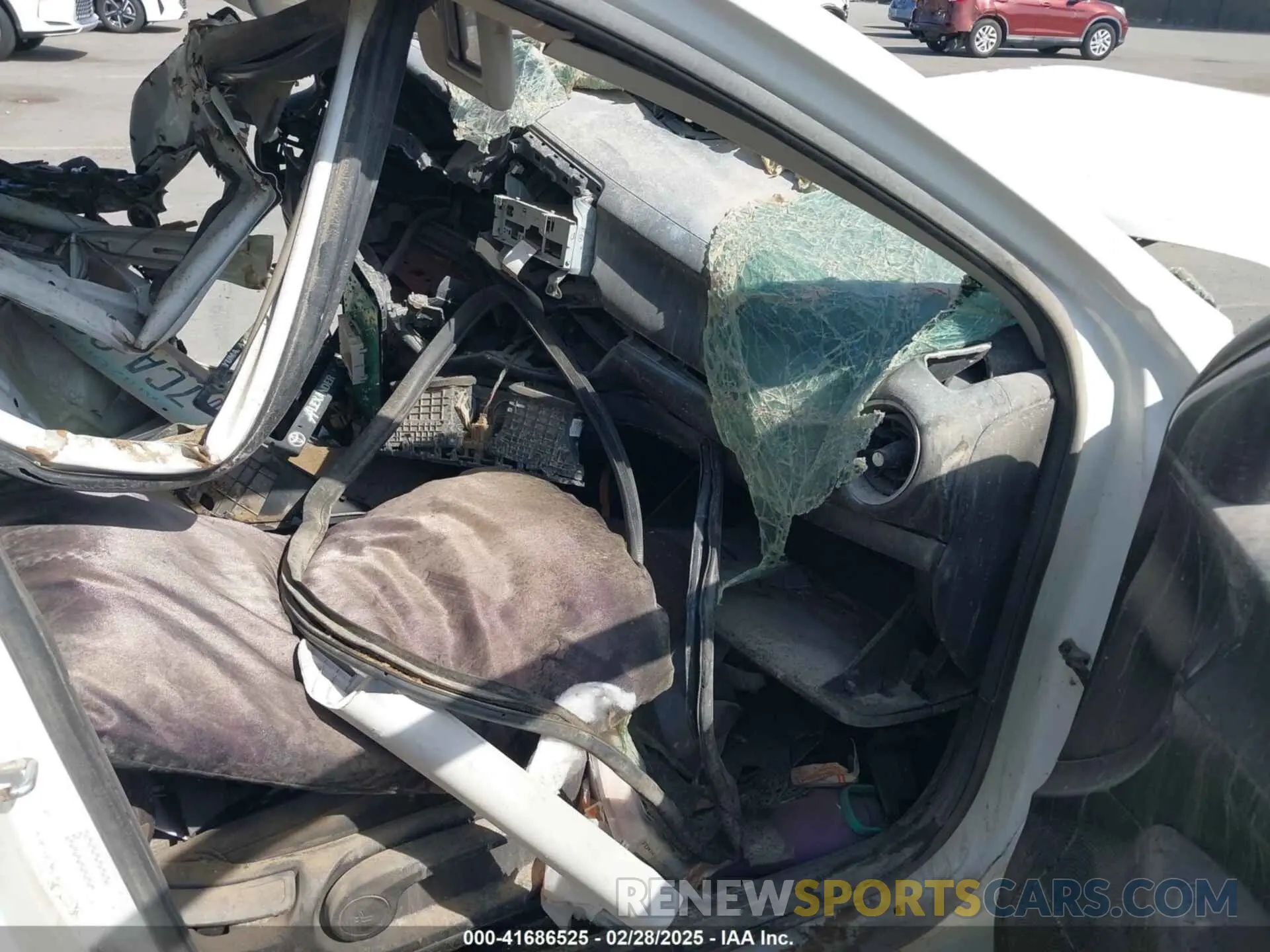 5 Photograph of a damaged car 3KPF24AD3LE143744 KIA FORTE 2020