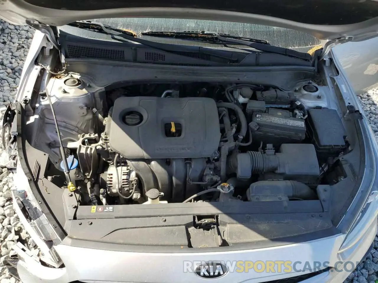 11 Photograph of a damaged car 3KPF24AD3LE147857 KIA FORTE 2020