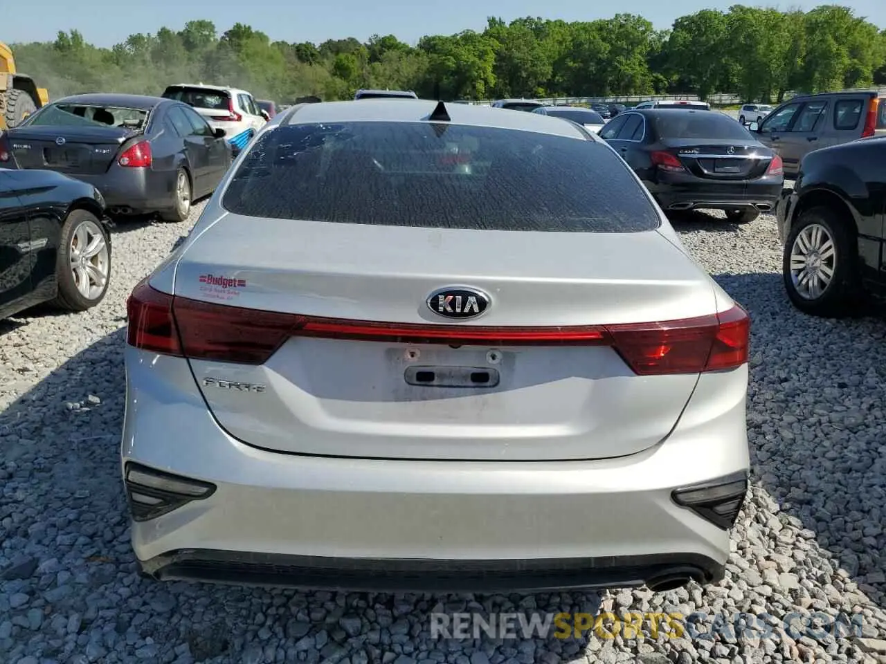 6 Photograph of a damaged car 3KPF24AD3LE147857 KIA FORTE 2020