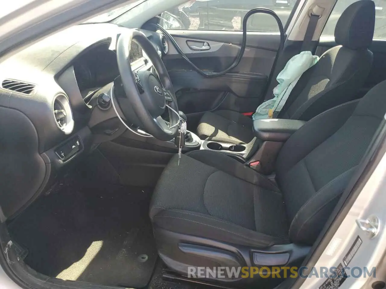 7 Photograph of a damaged car 3KPF24AD3LE147857 KIA FORTE 2020