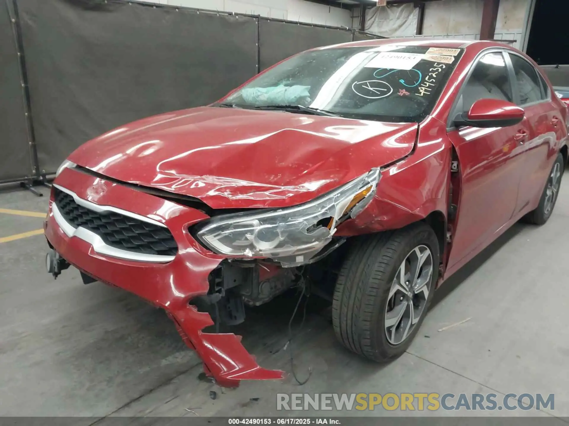 6 Photograph of a damaged car 3KPF24AD3LE150175 KIA FORTE 2020