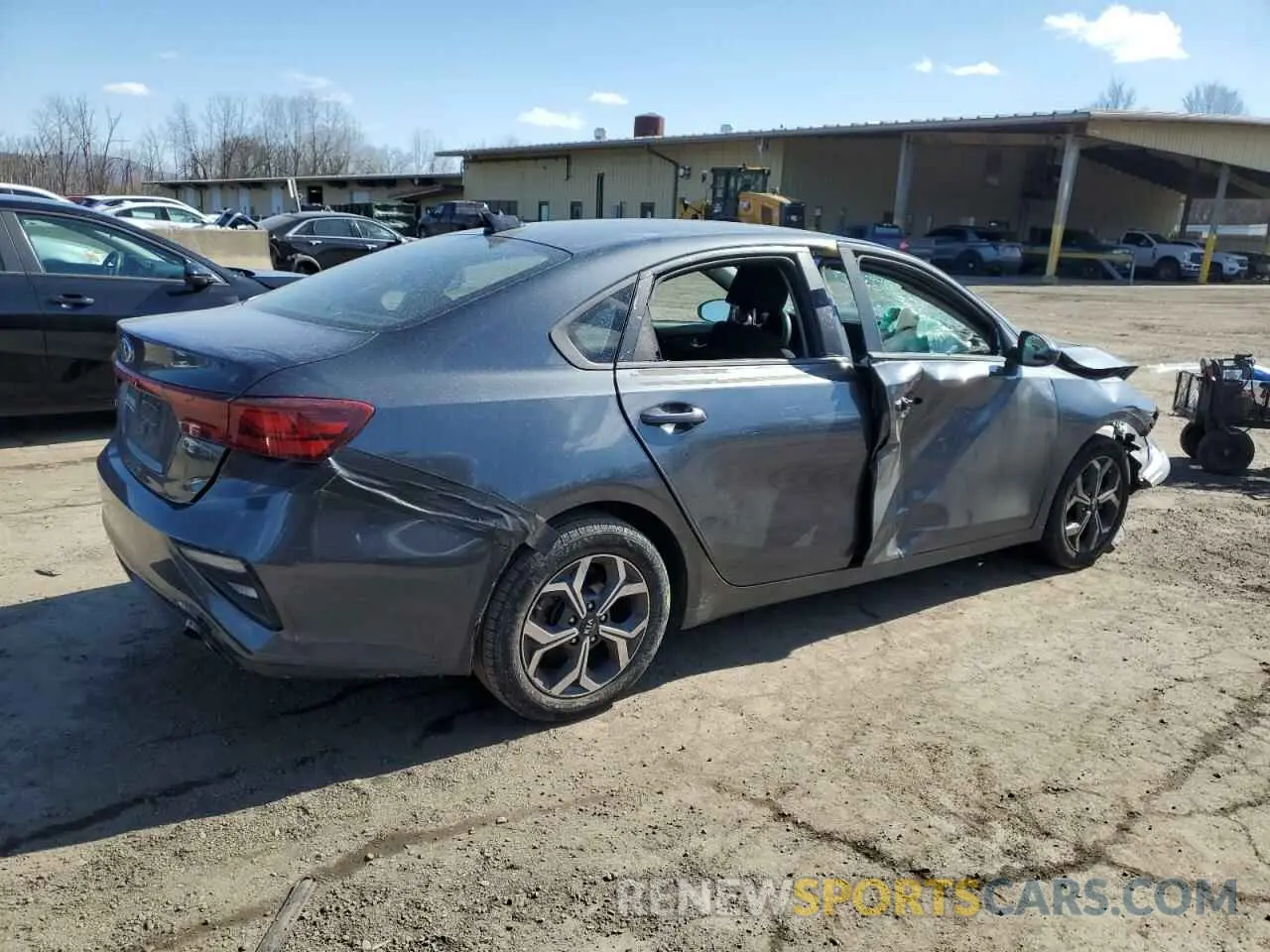 3 Photograph of a damaged car 3KPF24AD3LE162228 KIA FORTE 2020
