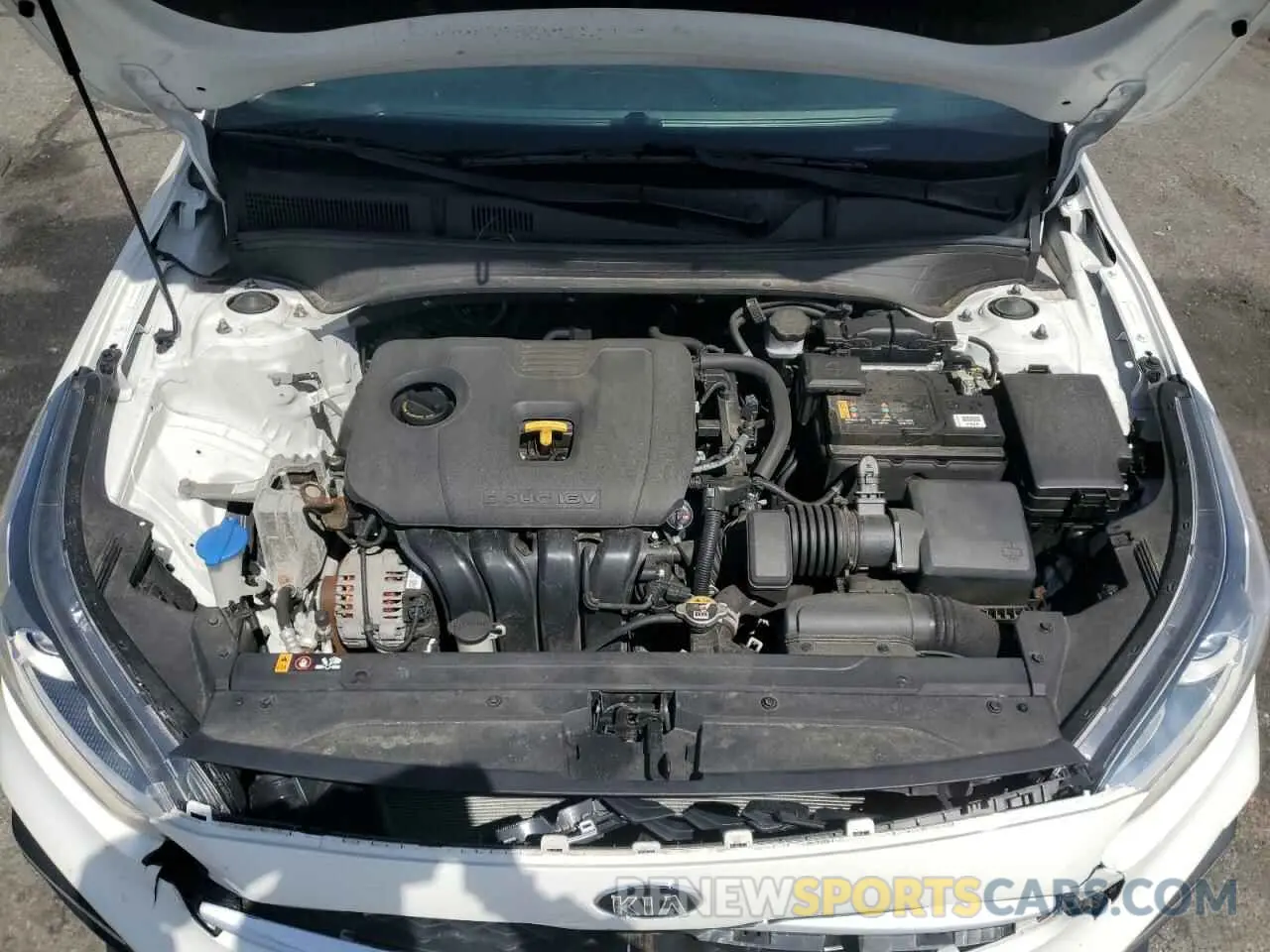 11 Photograph of a damaged car 3KPF24AD3LE182222 KIA FORTE 2020