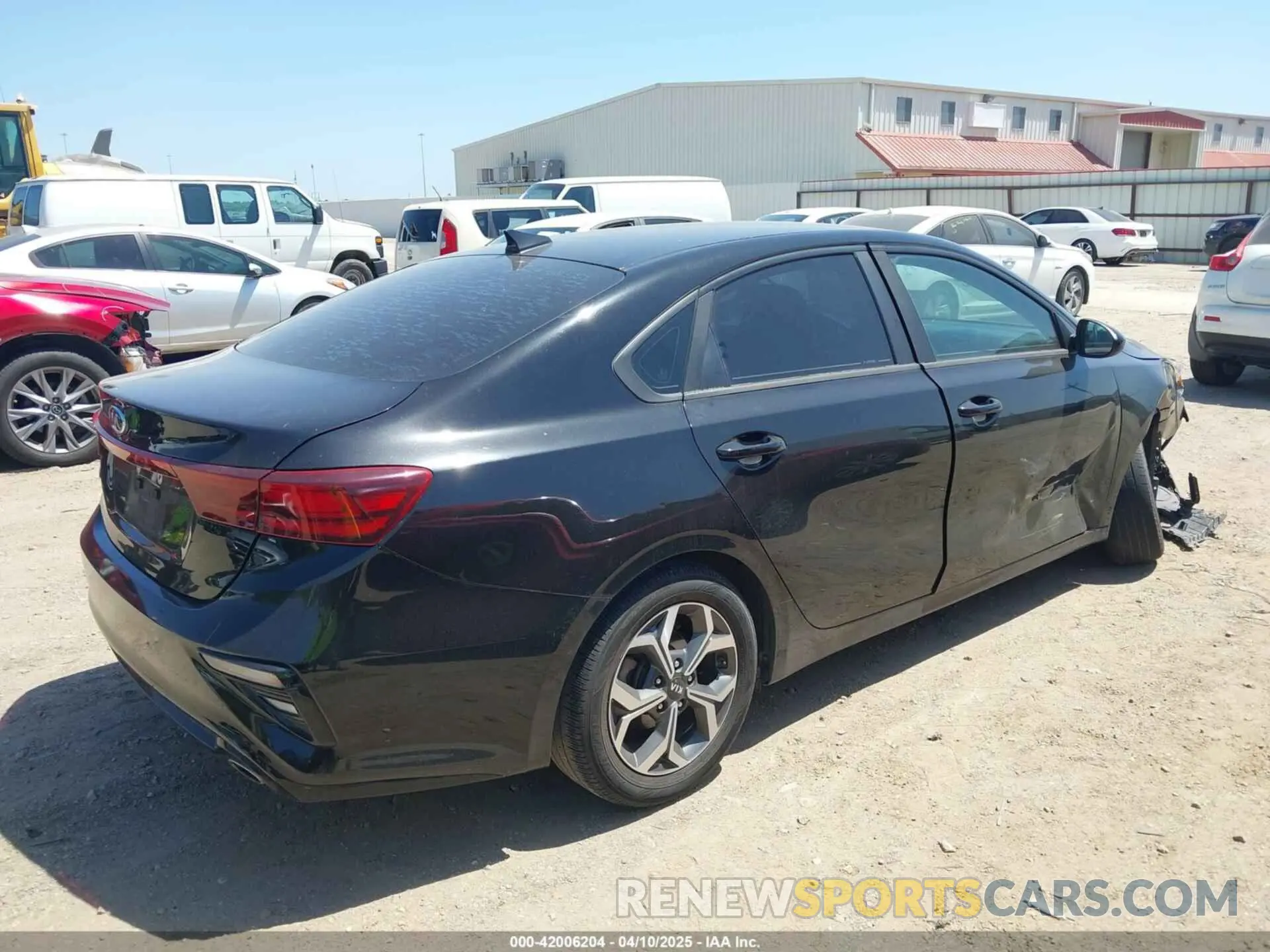4 Photograph of a damaged car 3KPF24AD3LE187713 KIA FORTE 2020
