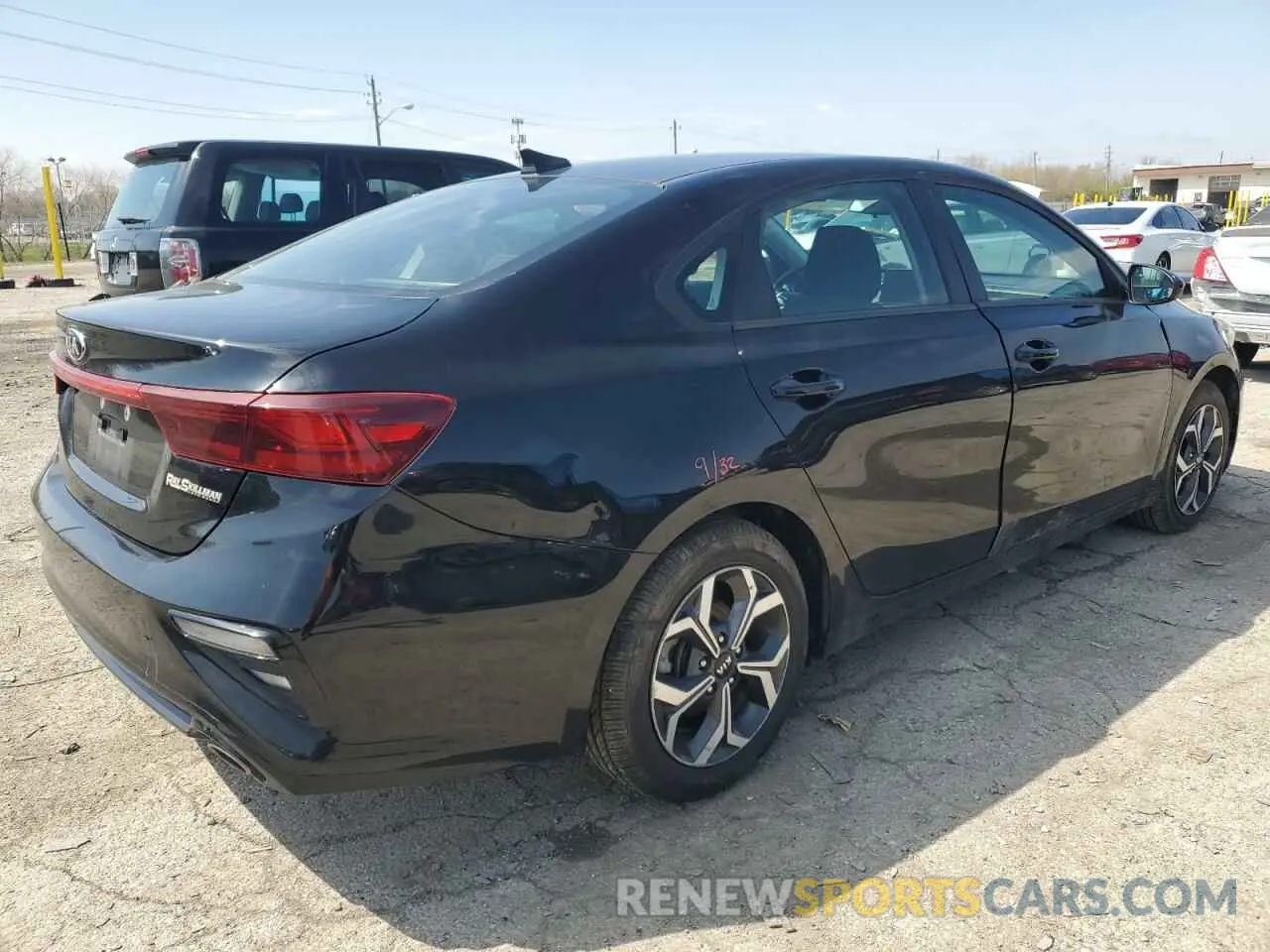 3 Photograph of a damaged car 3KPF24AD3LE192183 KIA FORTE 2020