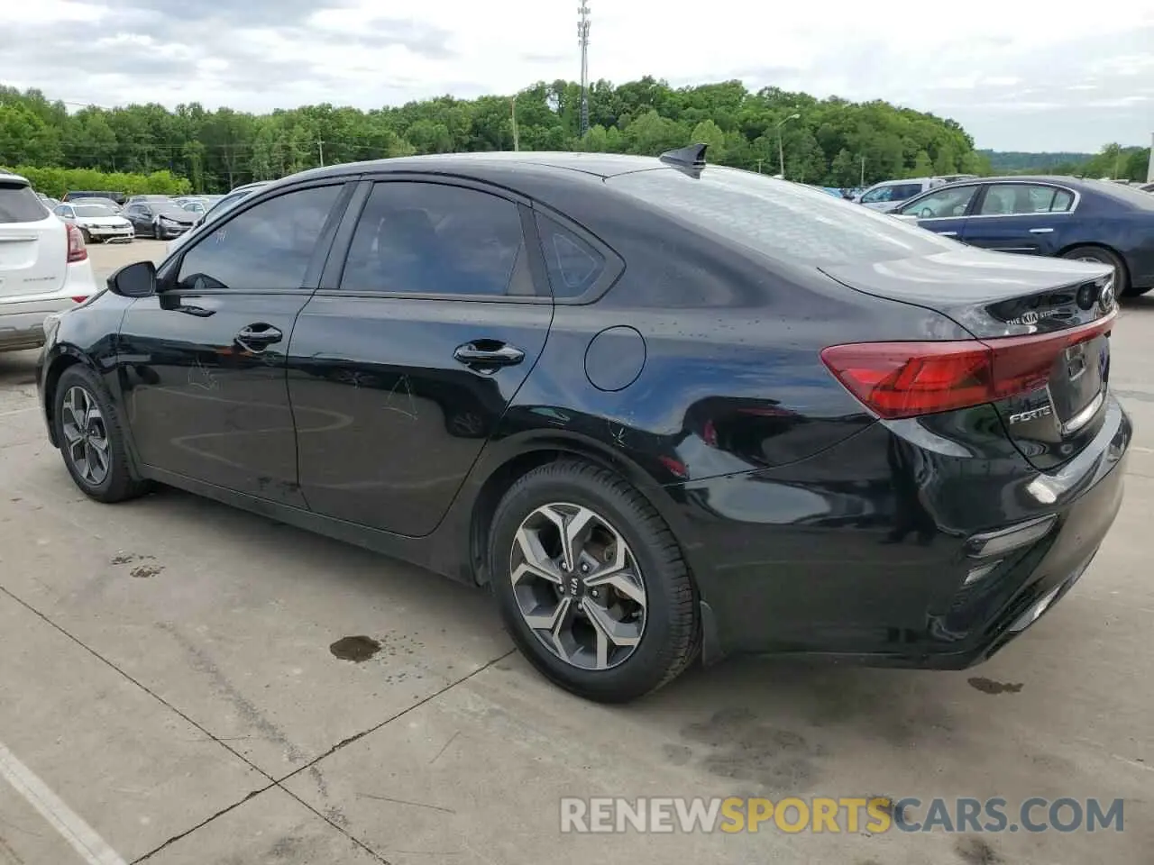 2 Photograph of a damaged car 3KPF24AD3LE192264 KIA FORTE 2020