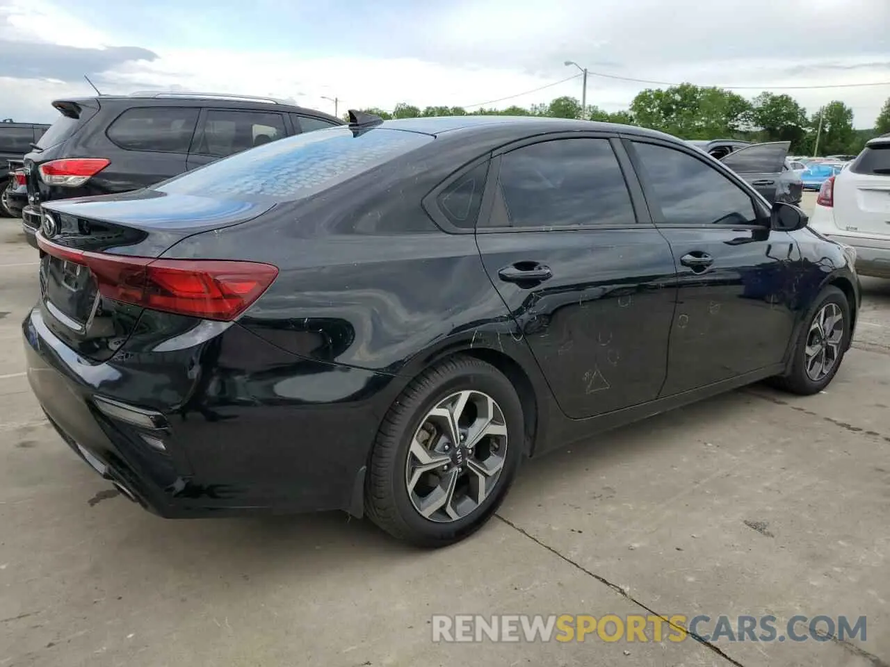 3 Photograph of a damaged car 3KPF24AD3LE192264 KIA FORTE 2020
