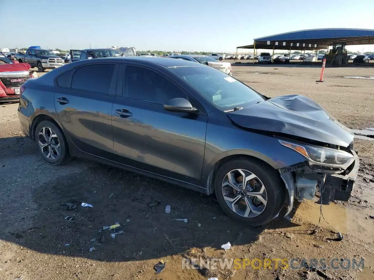 4 Photograph of a damaged car 3KPF24AD3LE195309 KIA FORTE 2020