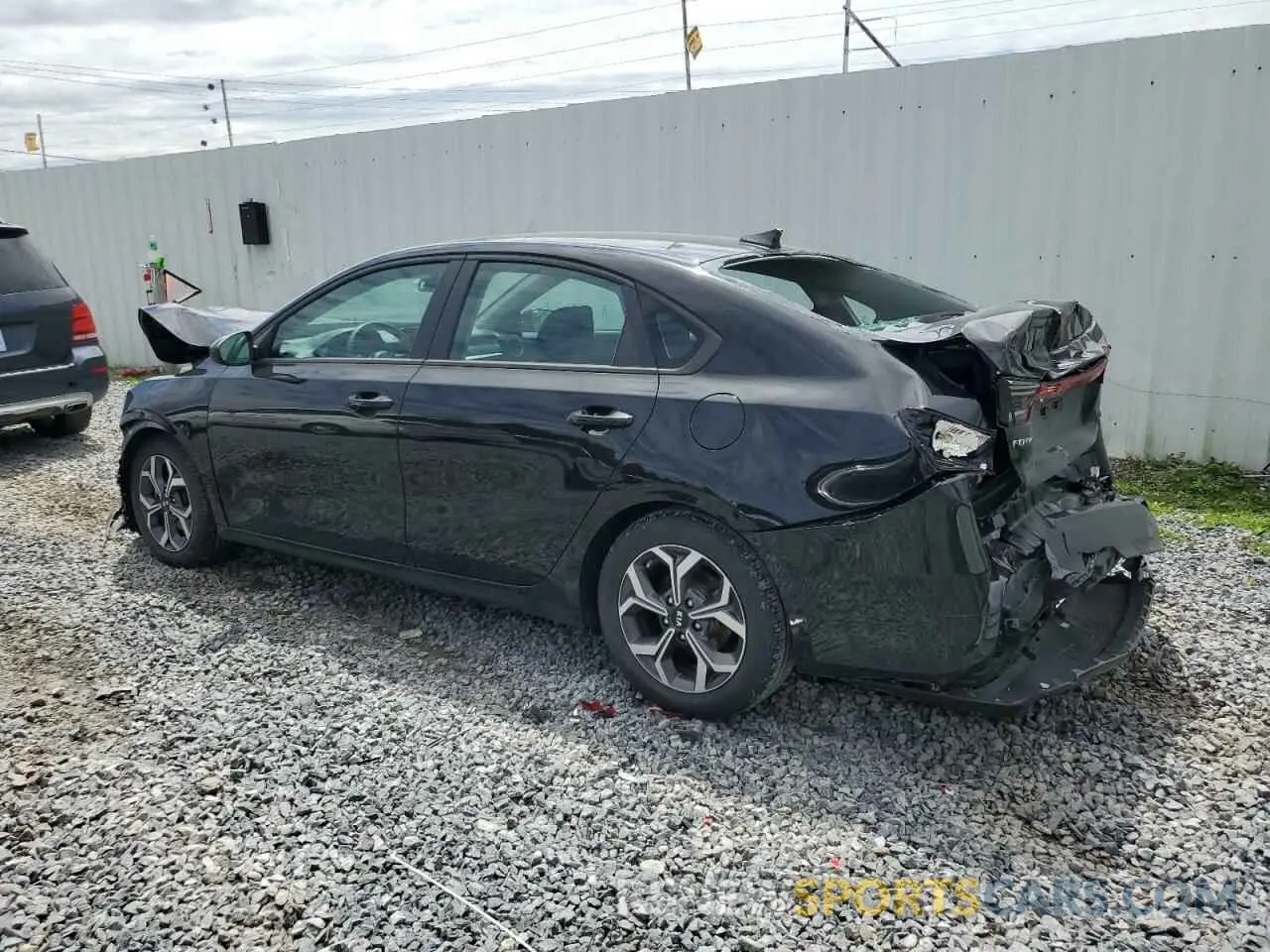 2 Photograph of a damaged car 3KPF24AD3LE195763 KIA FORTE 2020