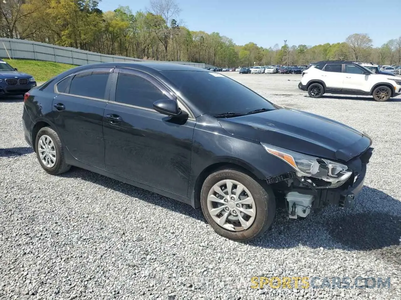 4 Photograph of a damaged car 3KPF24AD3LE205076 KIA FORTE 2020