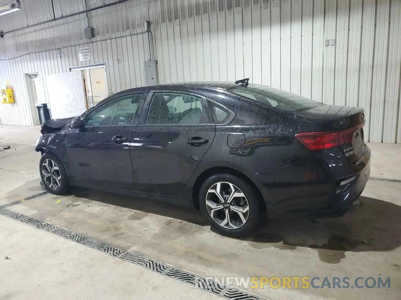 2 Photograph of a damaged car 3KPF24AD3LE206096 KIA FORTE 2020