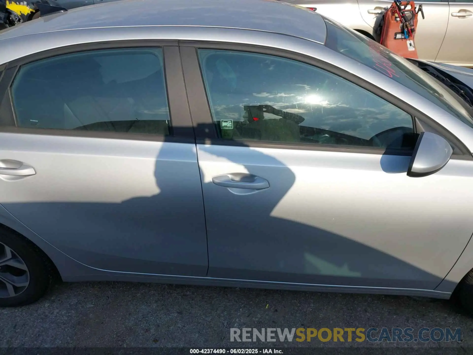 13 Photograph of a damaged car 3KPF24AD3LE212819 KIA FORTE 2020