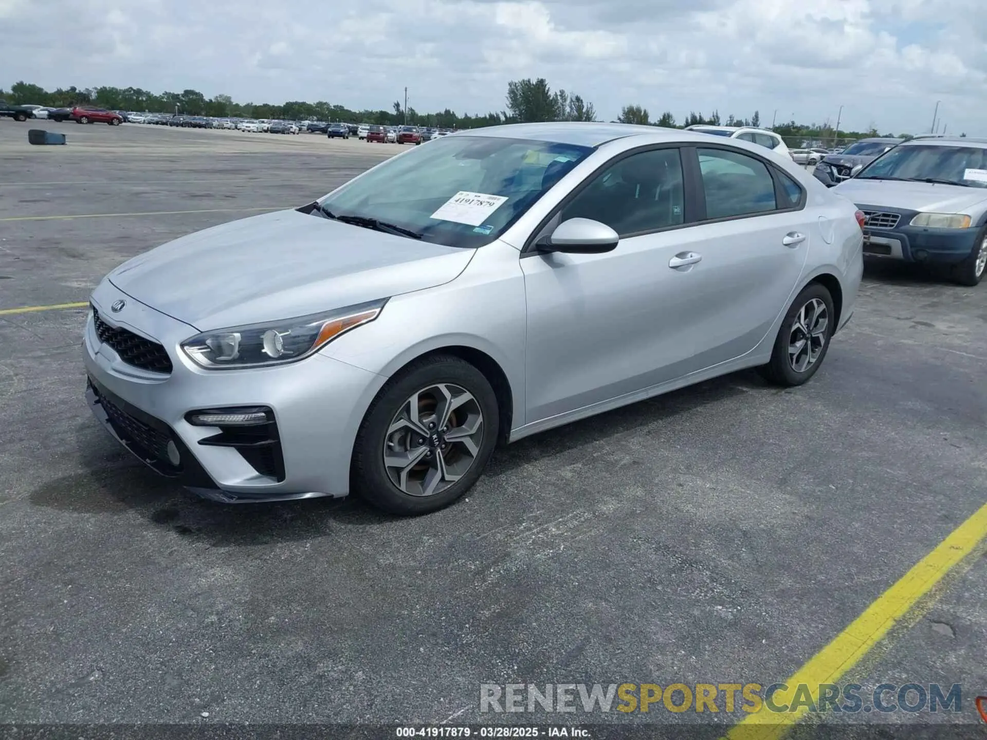 2 Photograph of a damaged car 3KPF24AD3LE213260 KIA FORTE 2020