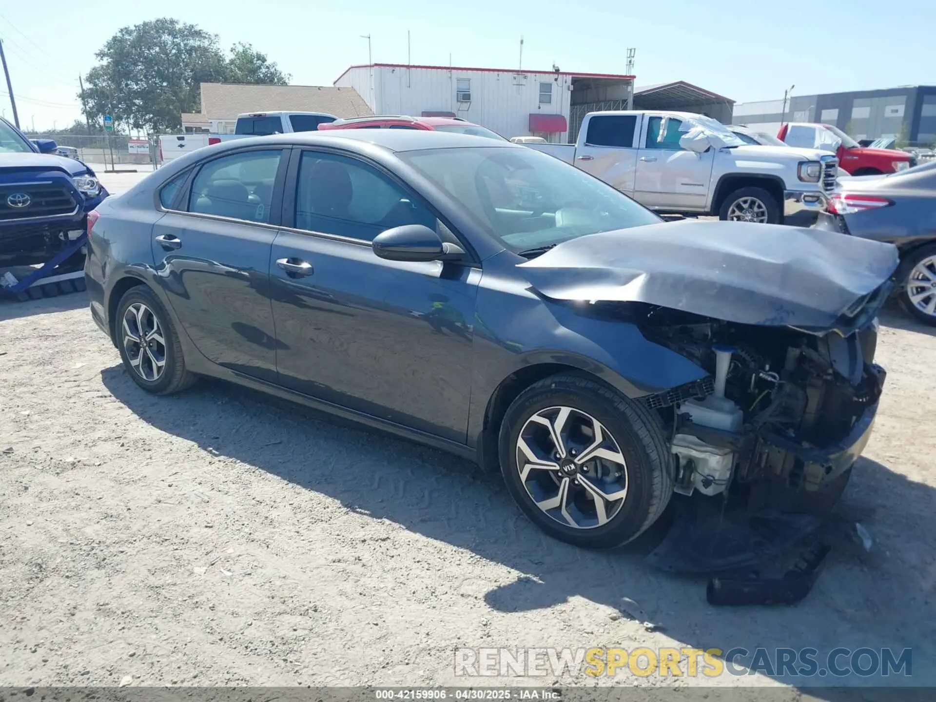 1 Photograph of a damaged car 3KPF24AD3LE216854 KIA FORTE 2020