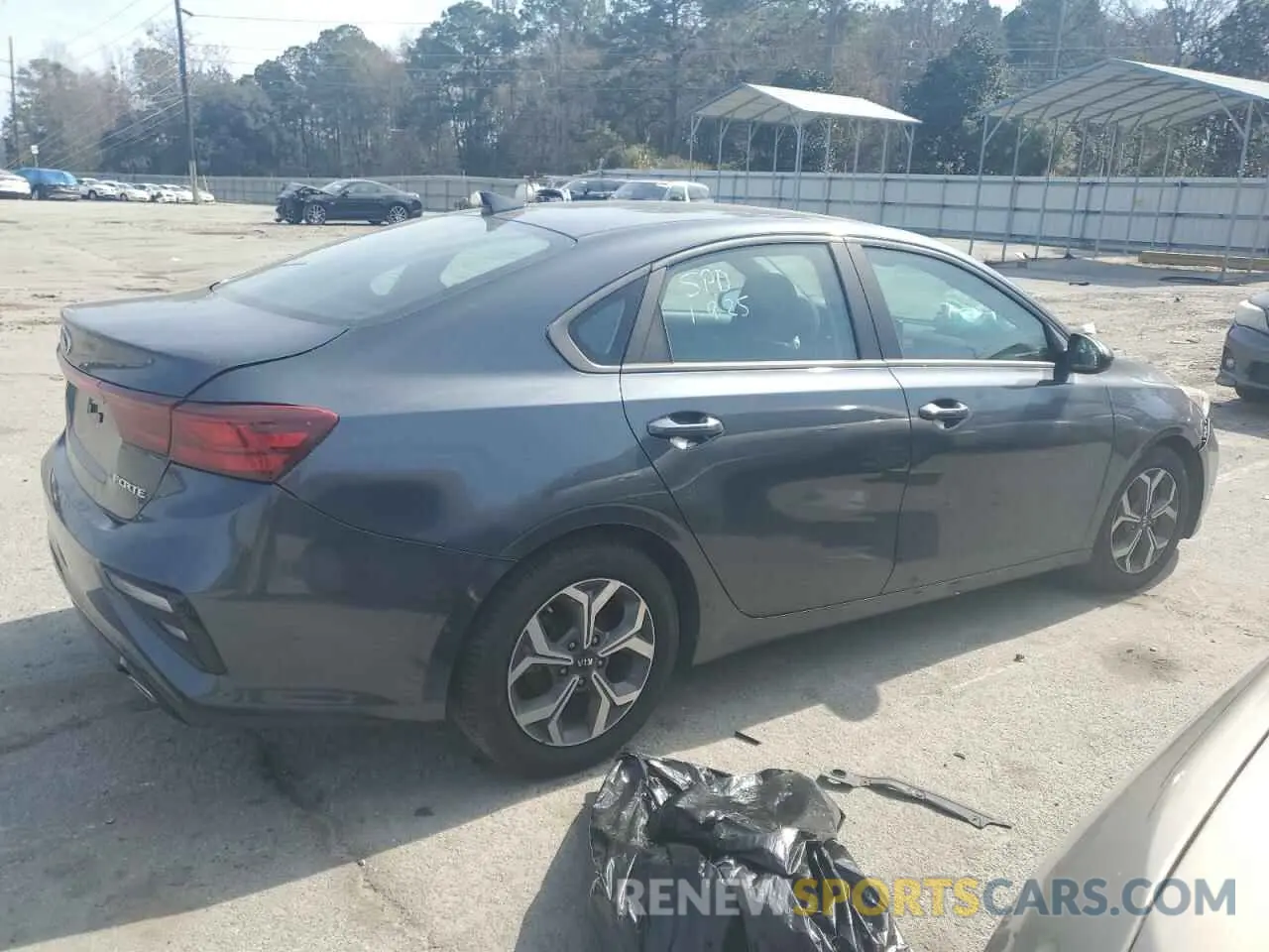 3 Photograph of a damaged car 3KPF24AD3LE224078 KIA FORTE 2020