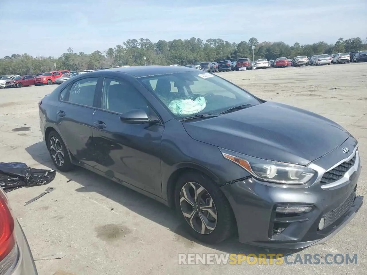 4 Photograph of a damaged car 3KPF24AD3LE224078 KIA FORTE 2020