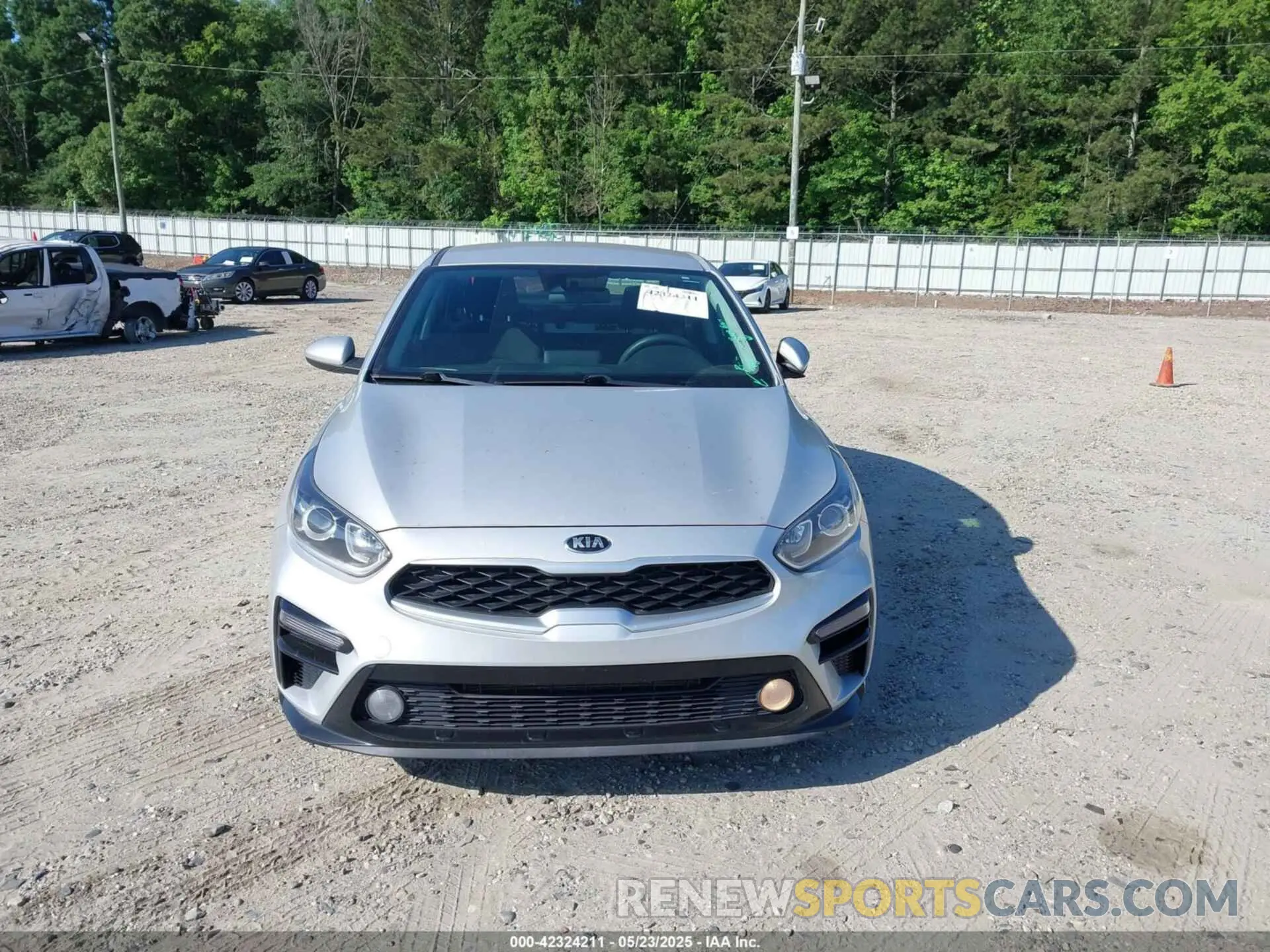 13 Photograph of a damaged car 3KPF24AD3LE234805 KIA FORTE 2020