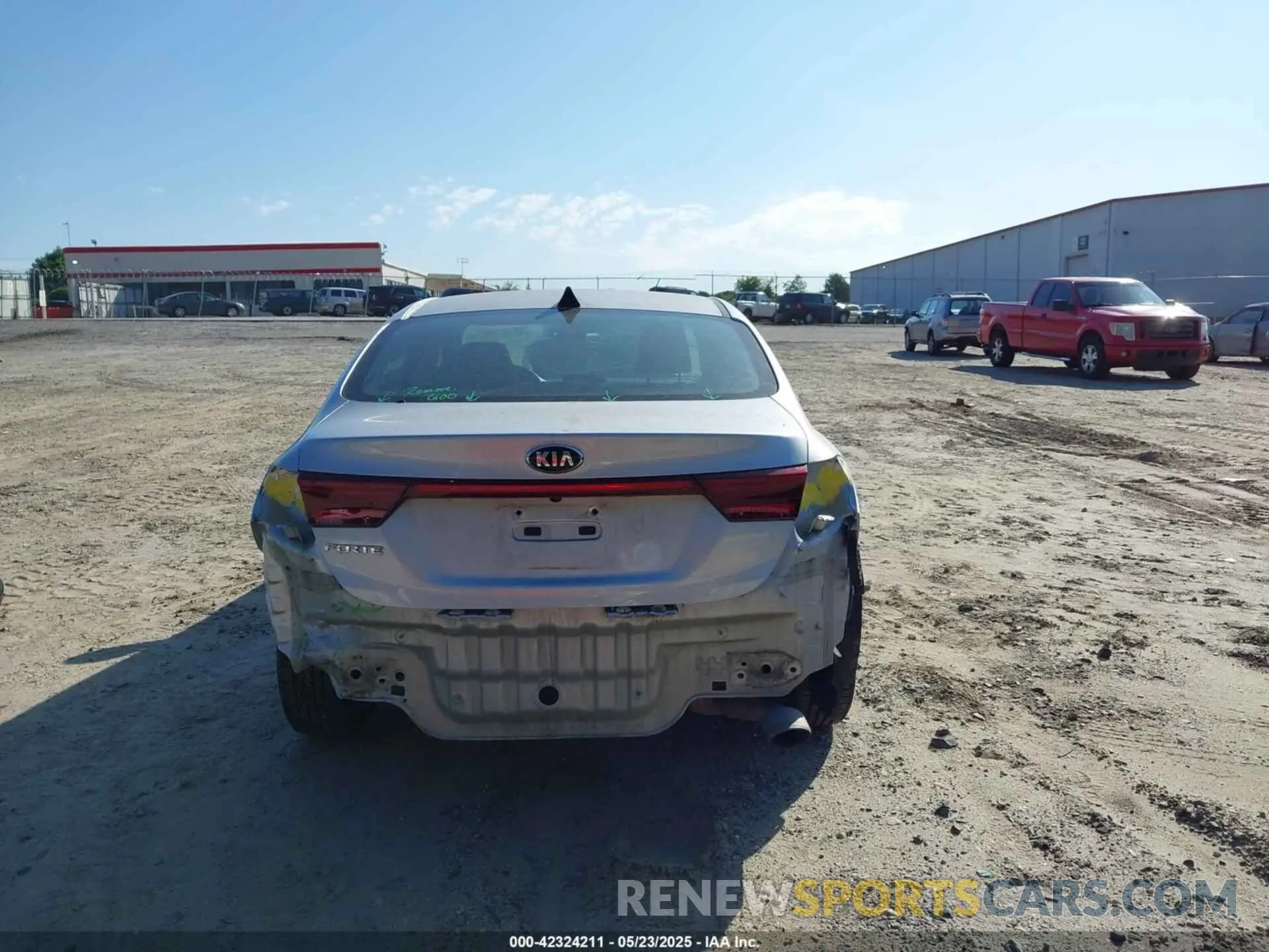 6 Photograph of a damaged car 3KPF24AD3LE234805 KIA FORTE 2020