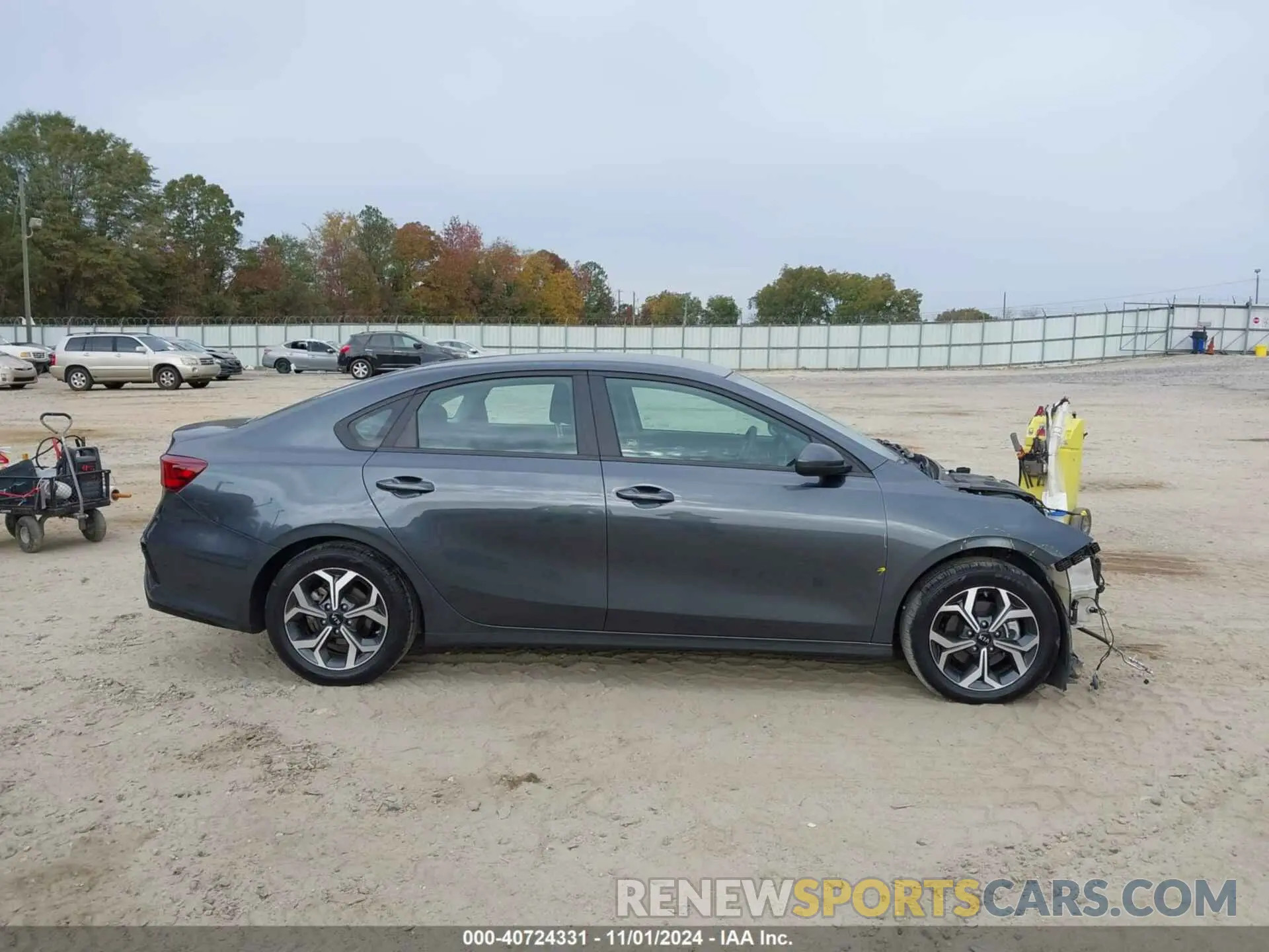 14 Photograph of a damaged car 3KPF24AD3LE246369 KIA FORTE 2020