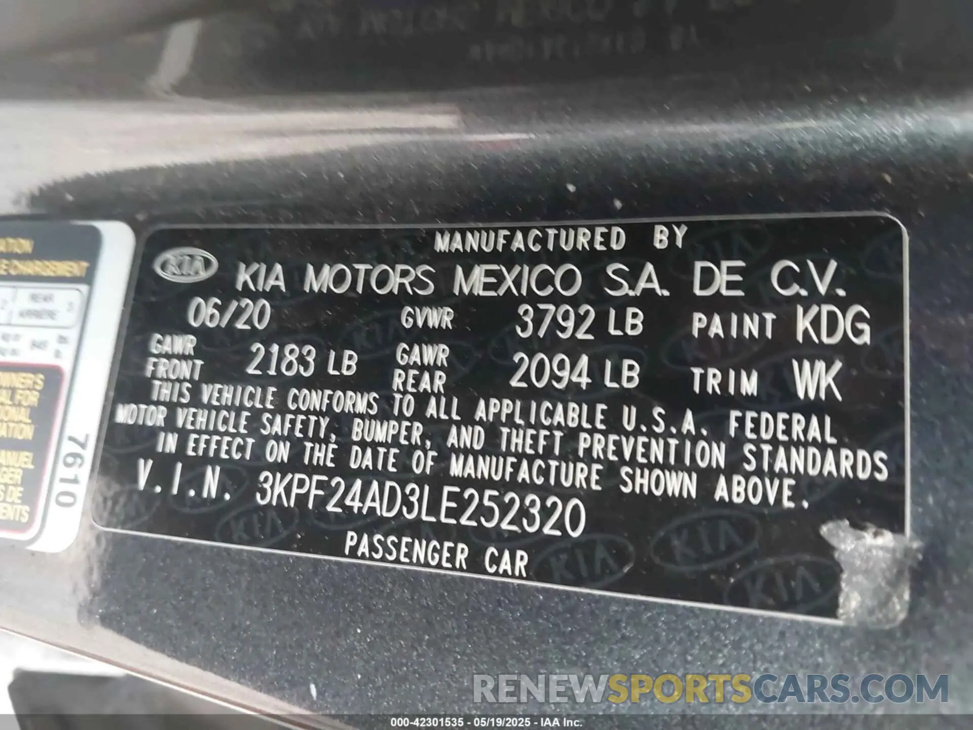 9 Photograph of a damaged car 3KPF24AD3LE252320 KIA FORTE 2020