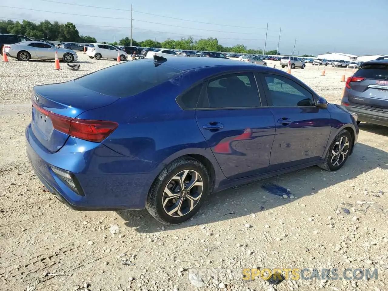 3 Photograph of a damaged car 3KPF24AD3LE256495 KIA FORTE 2020