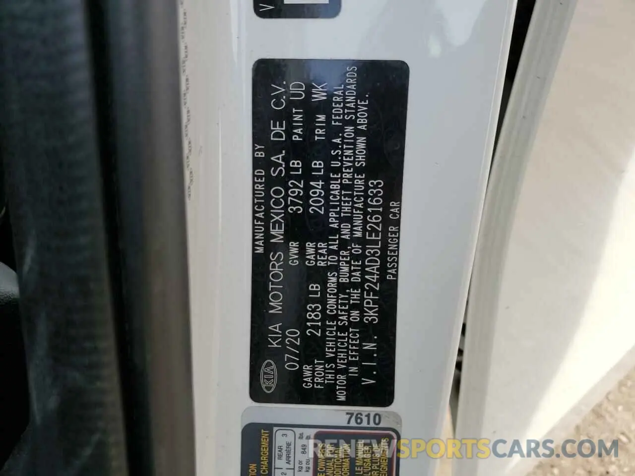 12 Photograph of a damaged car 3KPF24AD3LE261633 KIA FORTE 2020